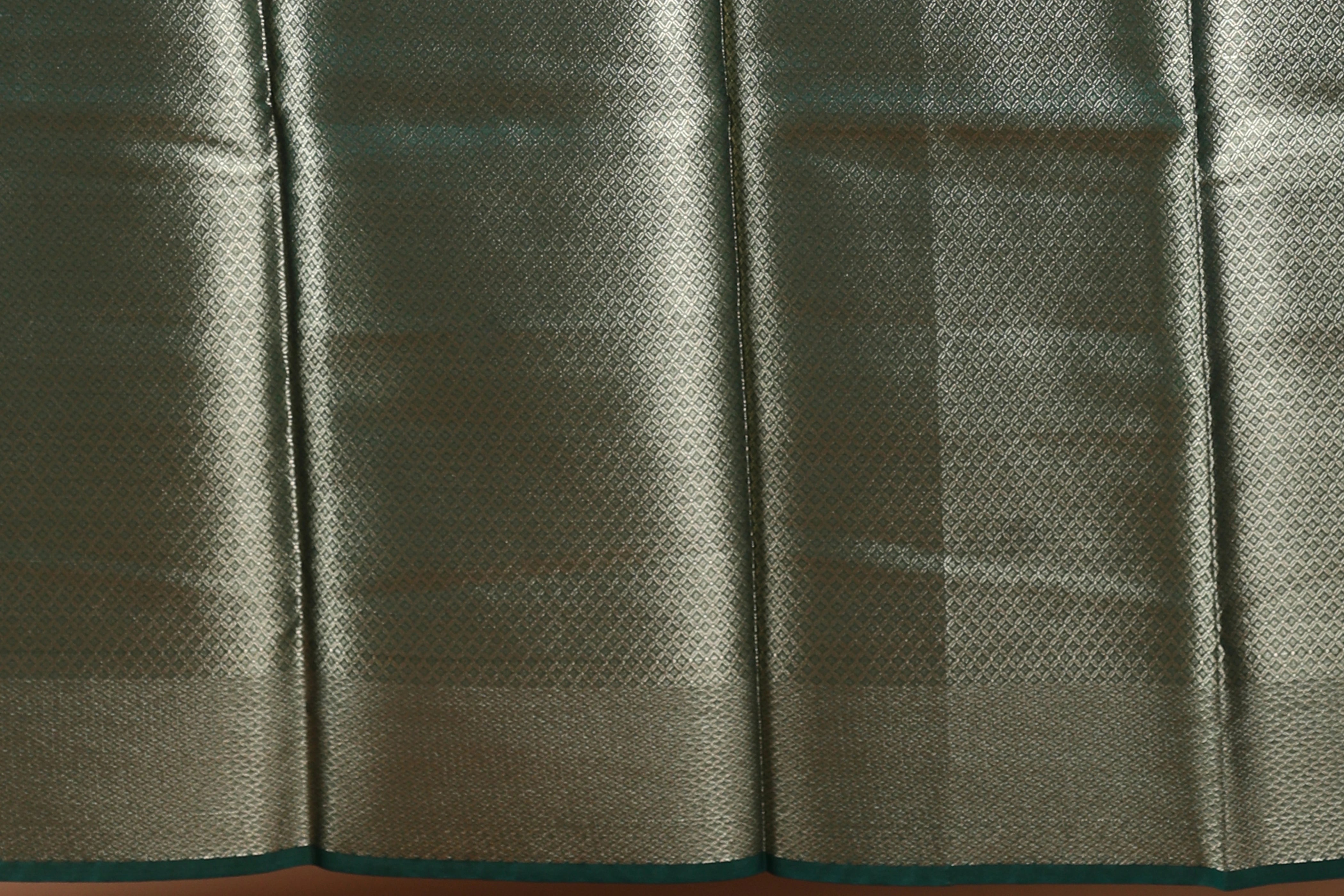 Forest Green Semi Kora Banarasi Saree With Blouse Piece