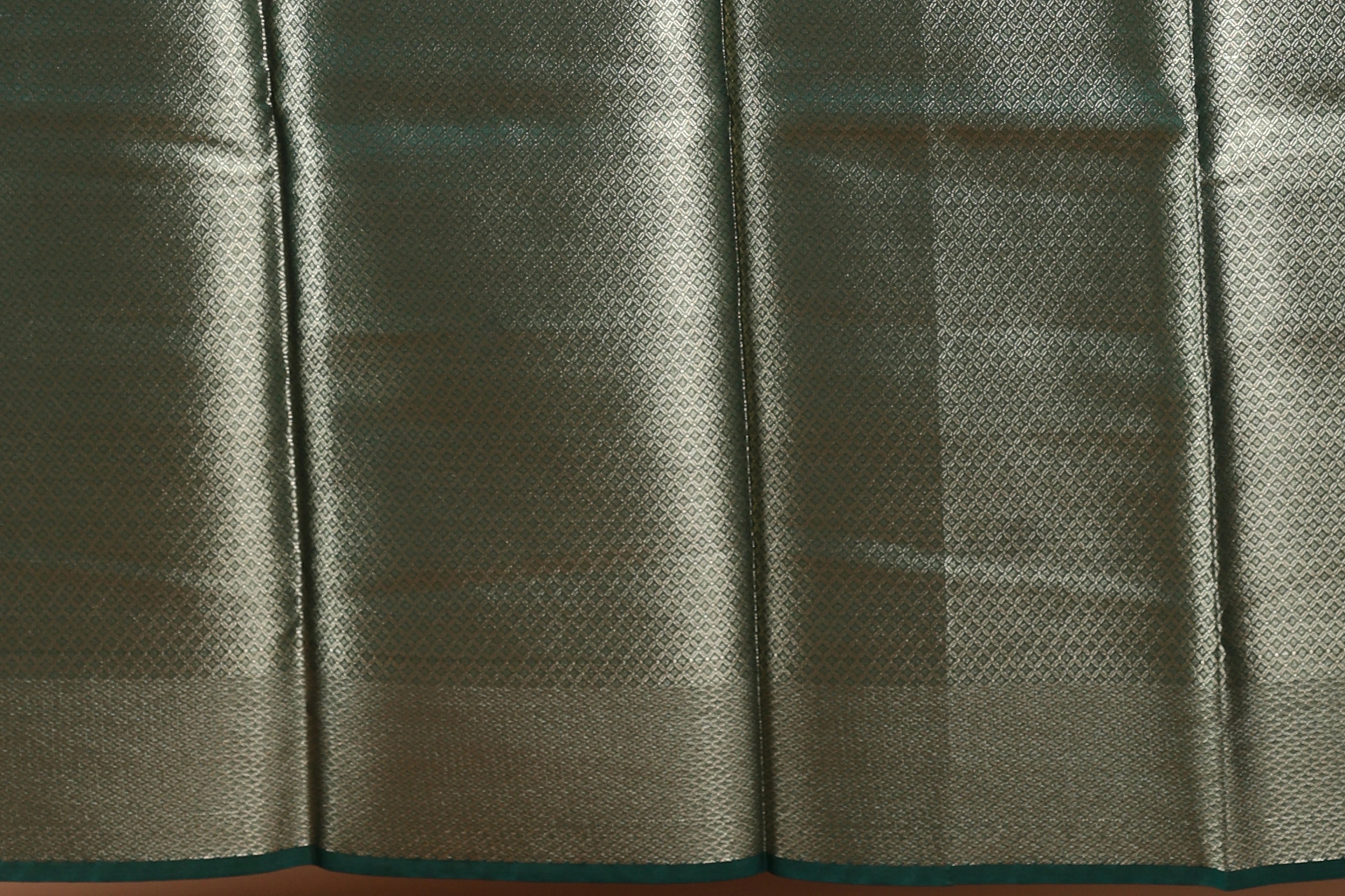 Forest Green Semi Kora Banarasi Saree With Blouse Piece