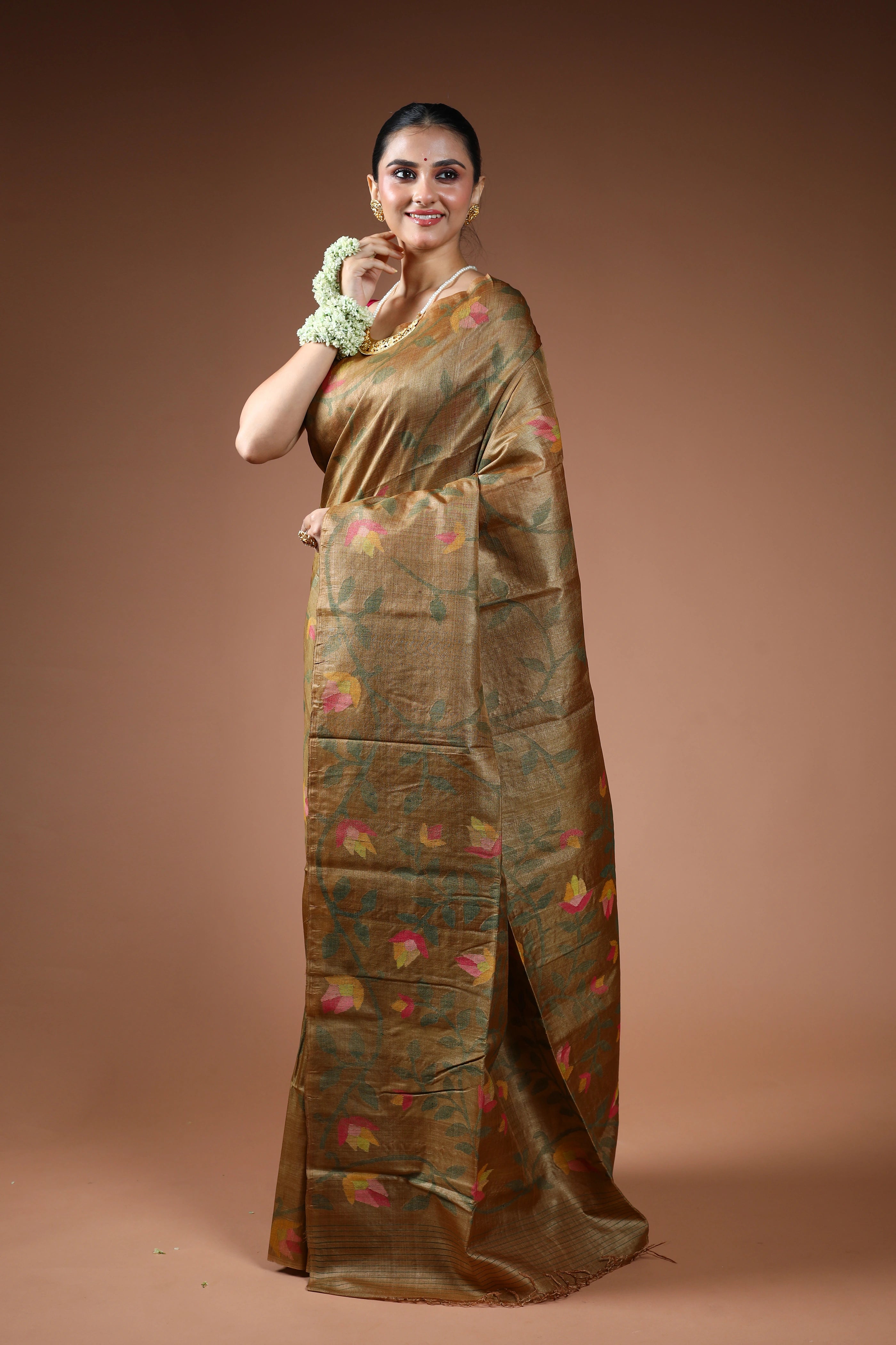 Chiku Tussar Jamdani Saree With Blouse Piece