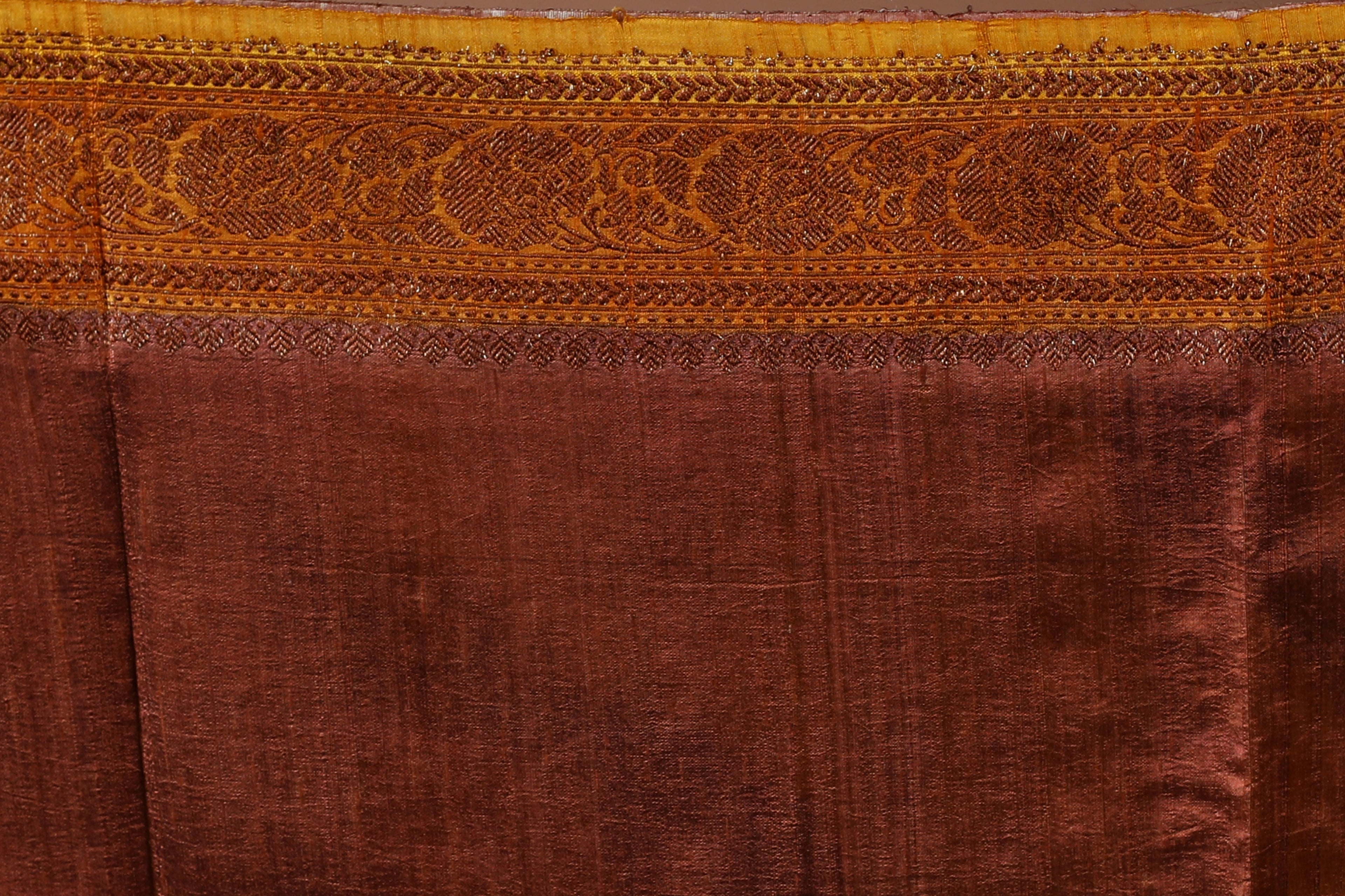 Yellow Rangkat Raw Silk Banarasi Saree With Blouse Piece