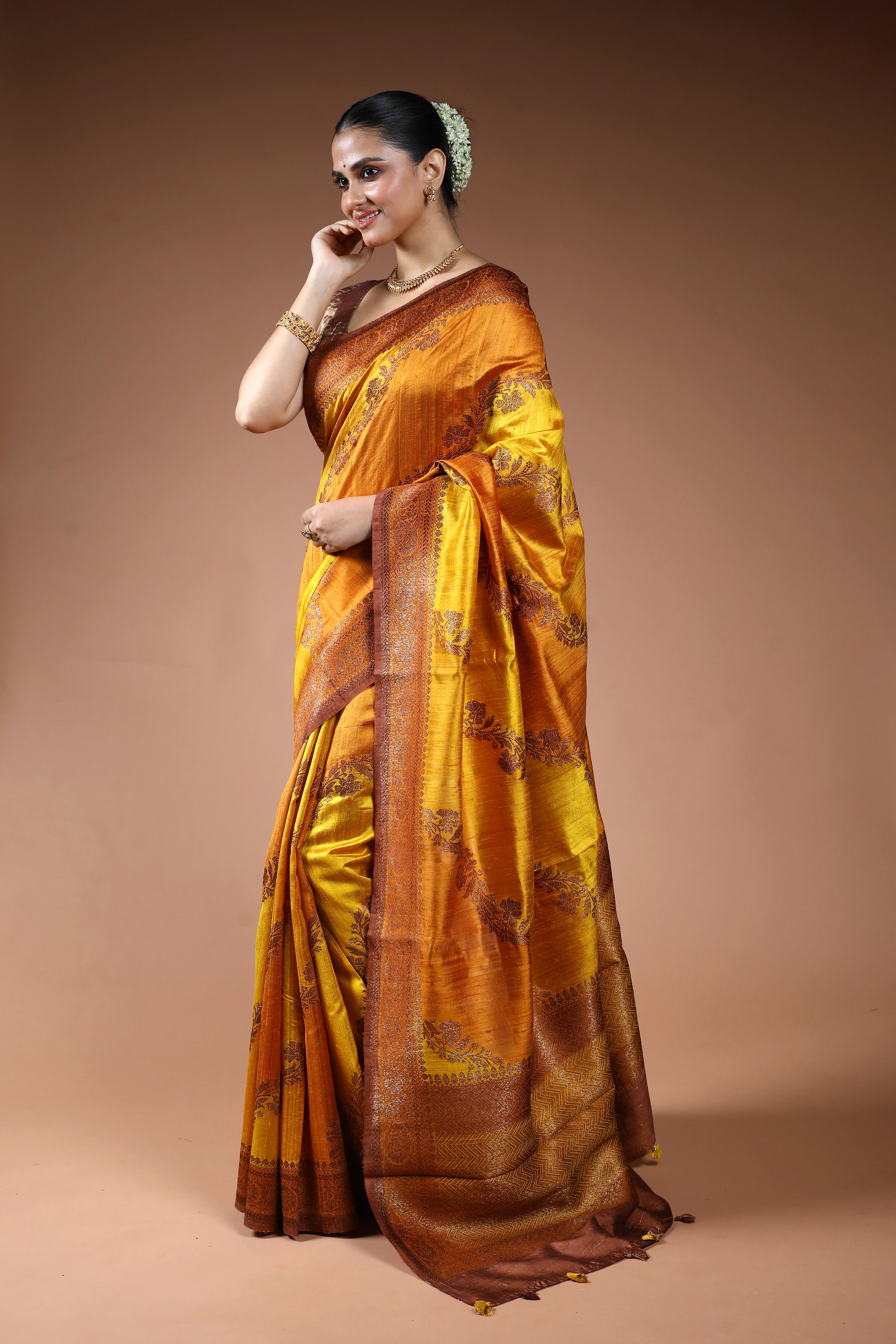 Yellow Rangkat Raw Silk Banarasi Saree With Blouse Piece