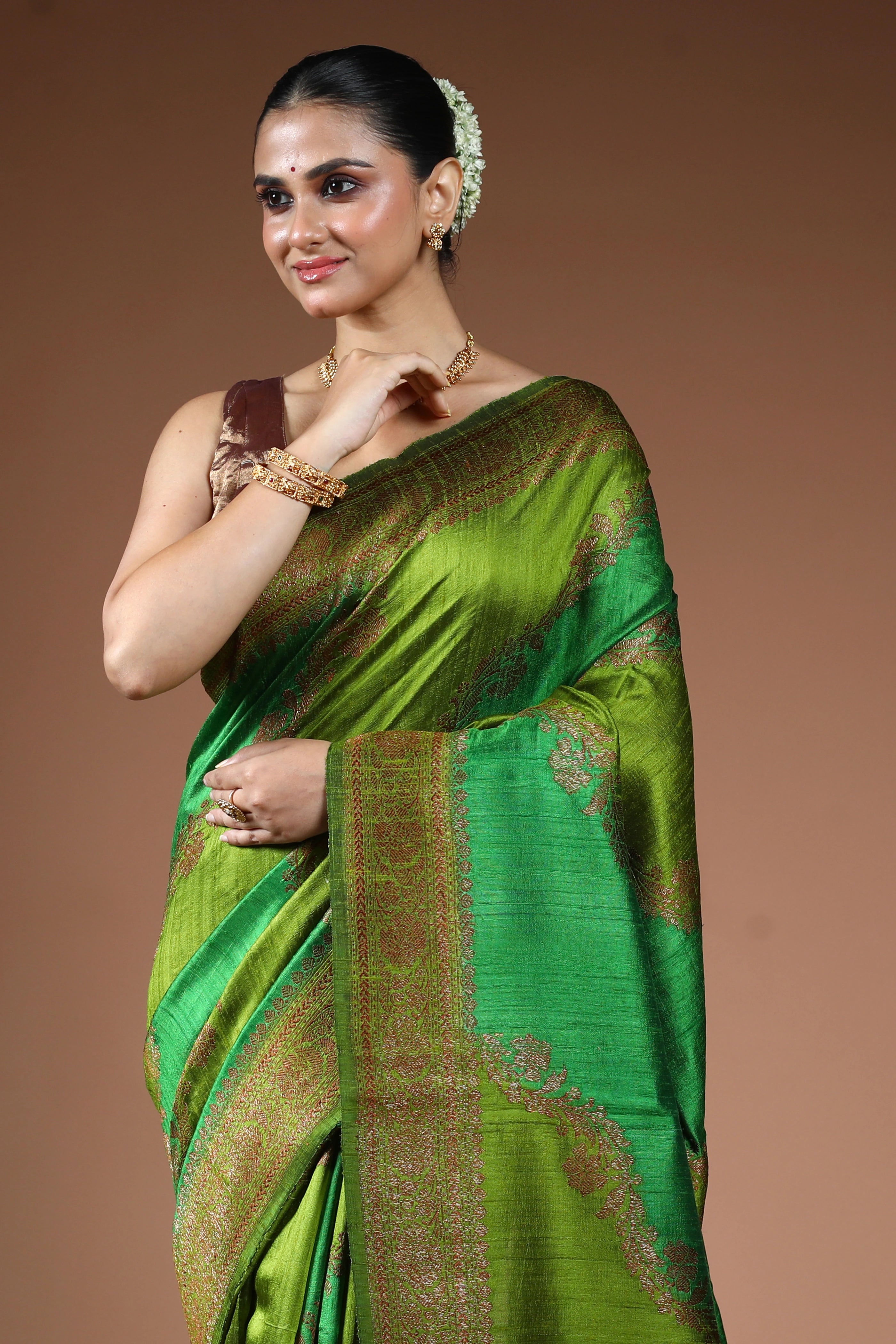 Green Rangkat Raw Silk Banarasi Saree With Blouse Piece