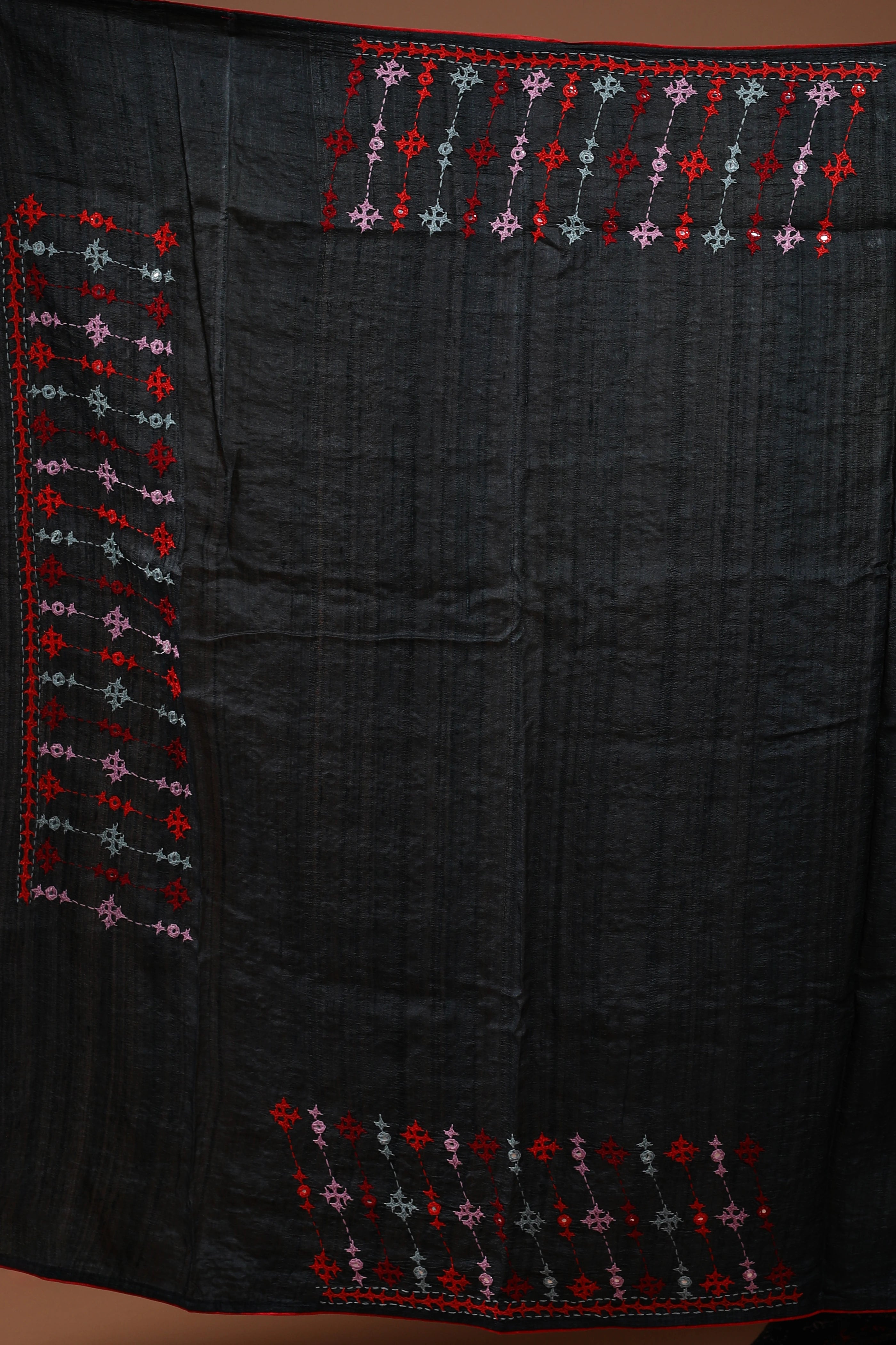 Black Tussar Hand Gujarati Saree With Blouse Piece