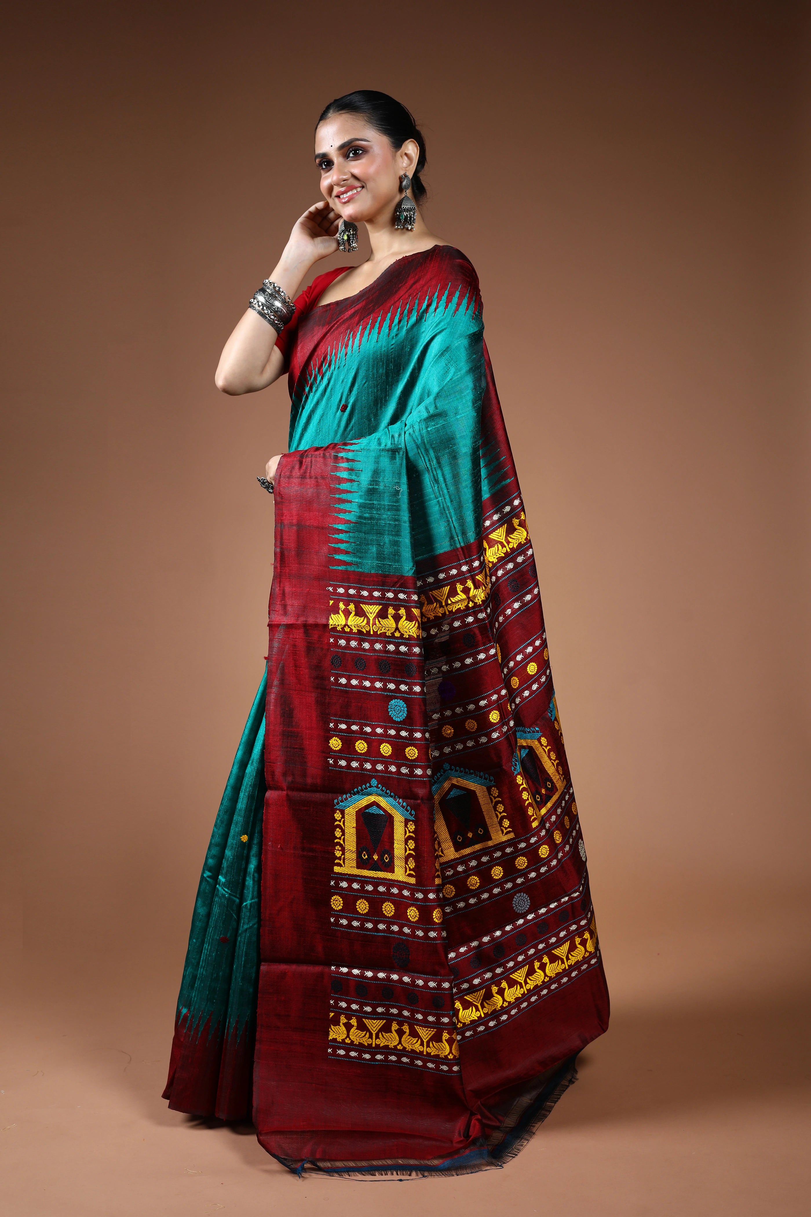Rama Green Dolabedi Raw Silk Saree With Blouse Piece