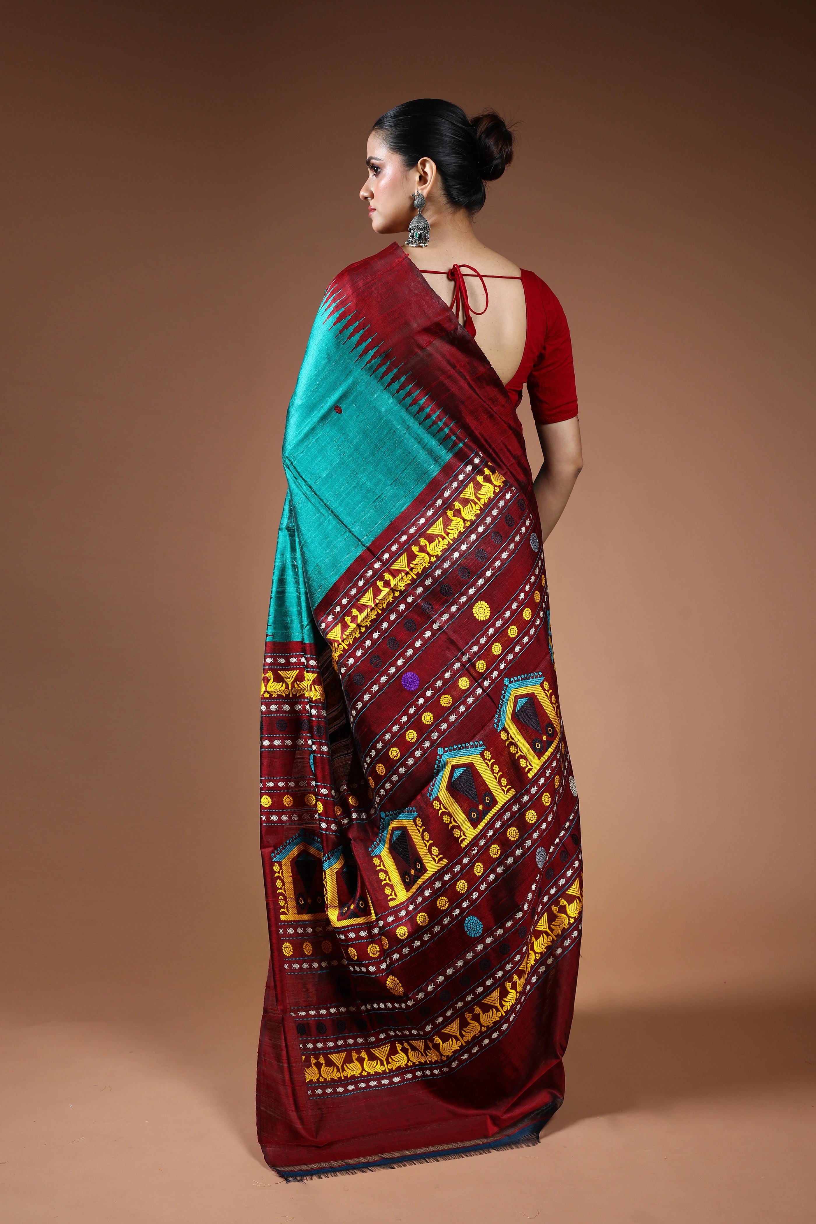 Rama Green Dolabedi Raw Silk Saree With Blouse Piece