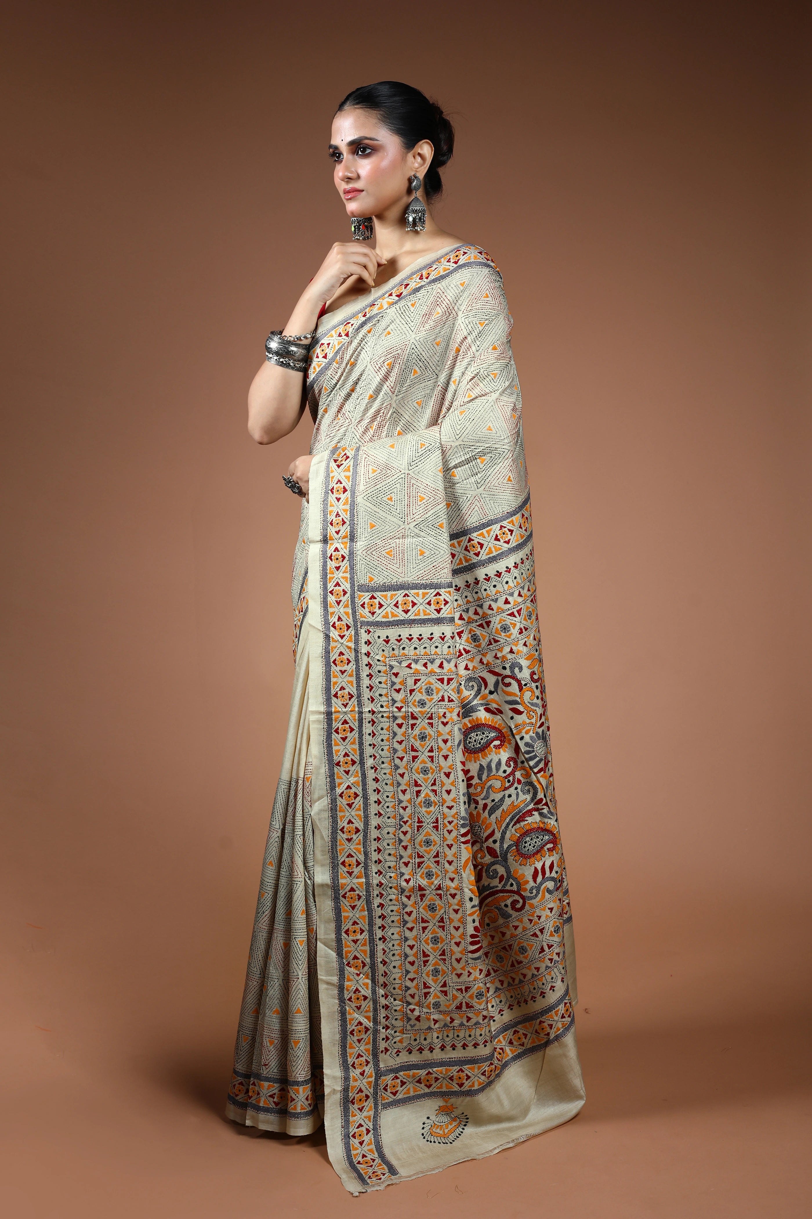 Offwhite Tussar Kantha Saree With Blouse Piece