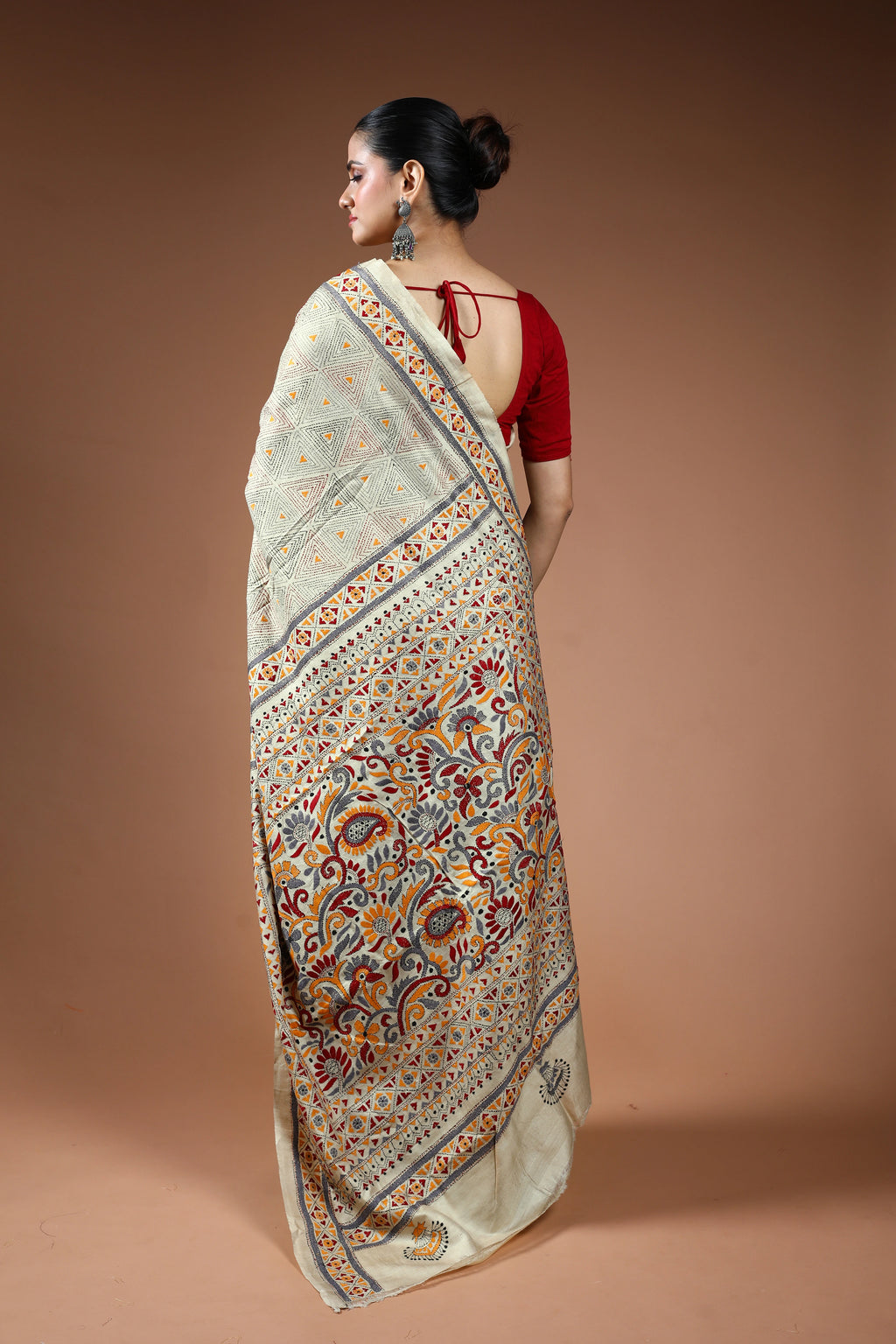 Offwhite Tussar Kantha Saree With Blouse Piece