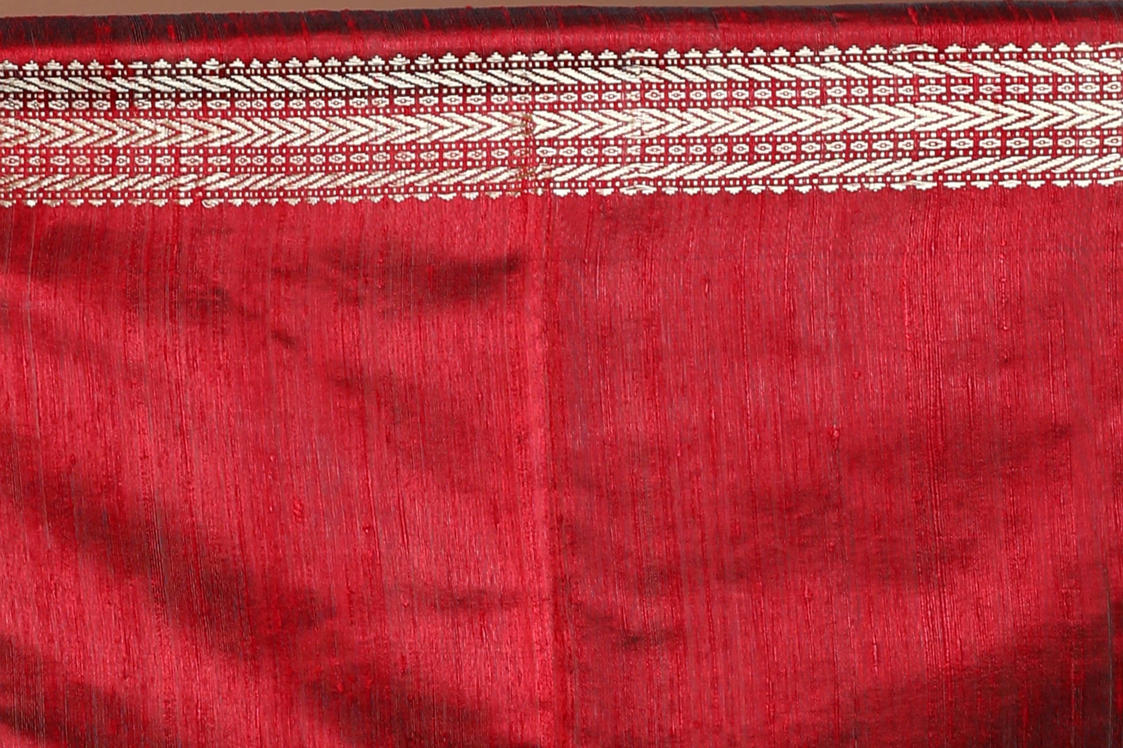 Black Chattisgarh Raw Silk Saree With Blouse Piece