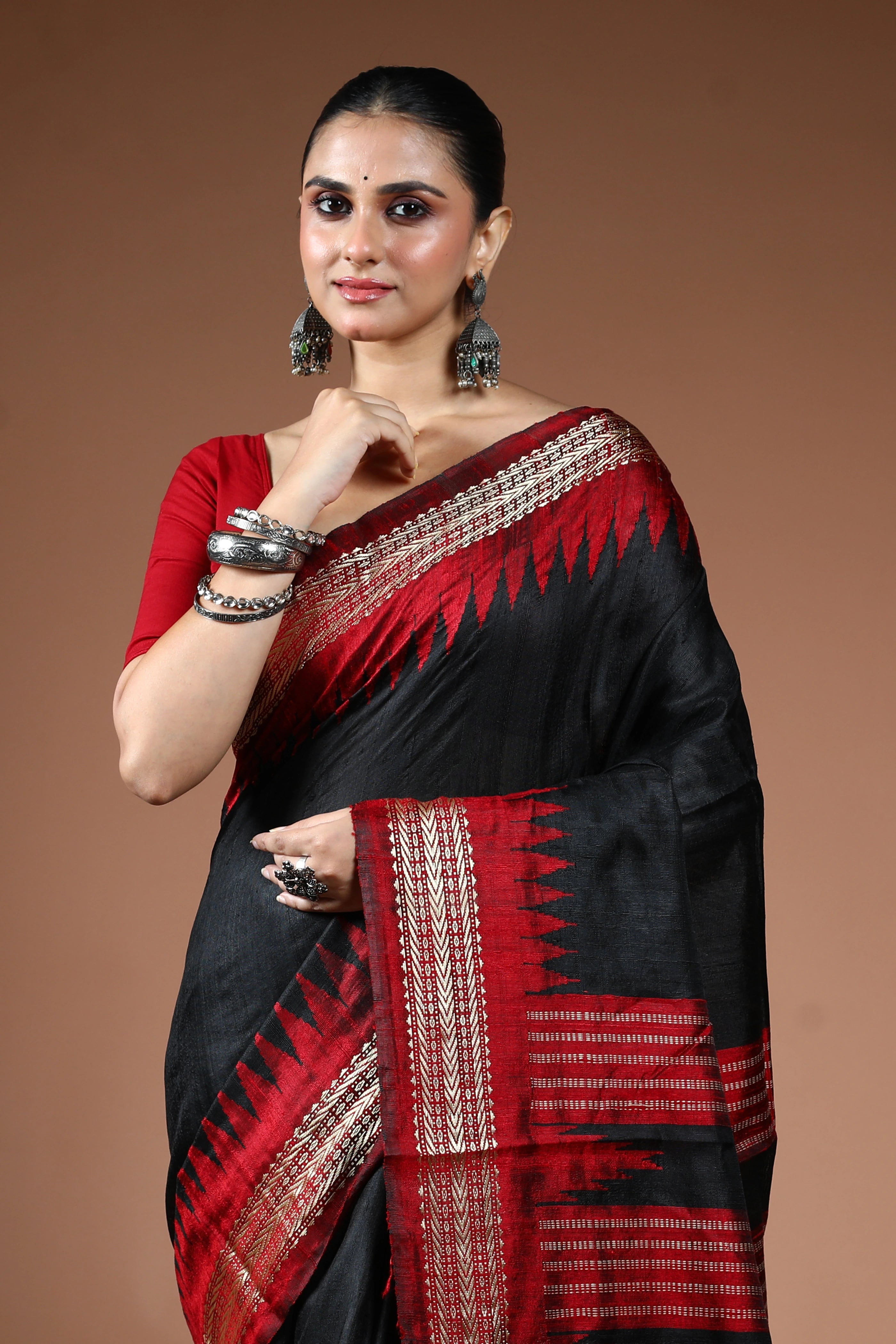 Black Chattisgarh Raw Silk Saree With Blouse Piece