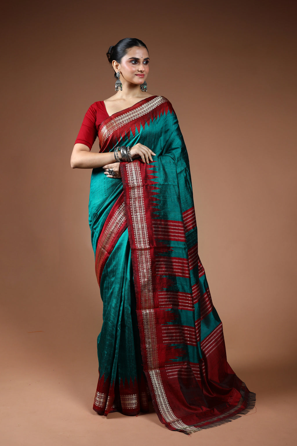 Rama Green Chattisgarh Raw Silk Saree With Blouse Piece