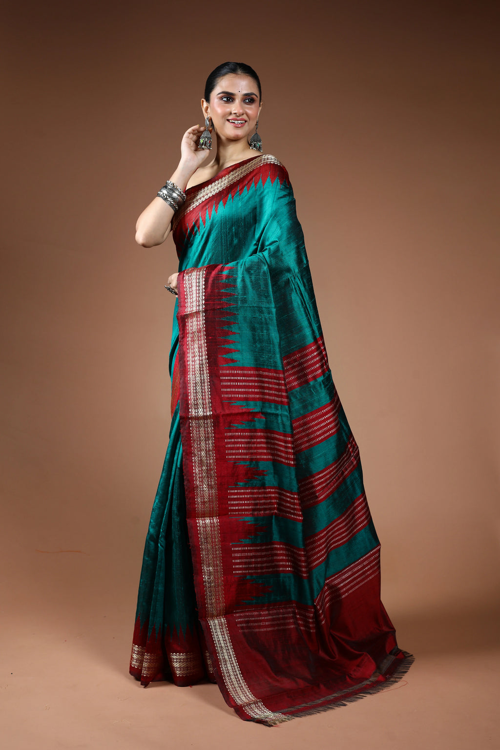 Rama Green Chattisgarh Raw Silk Saree With Blouse Piece