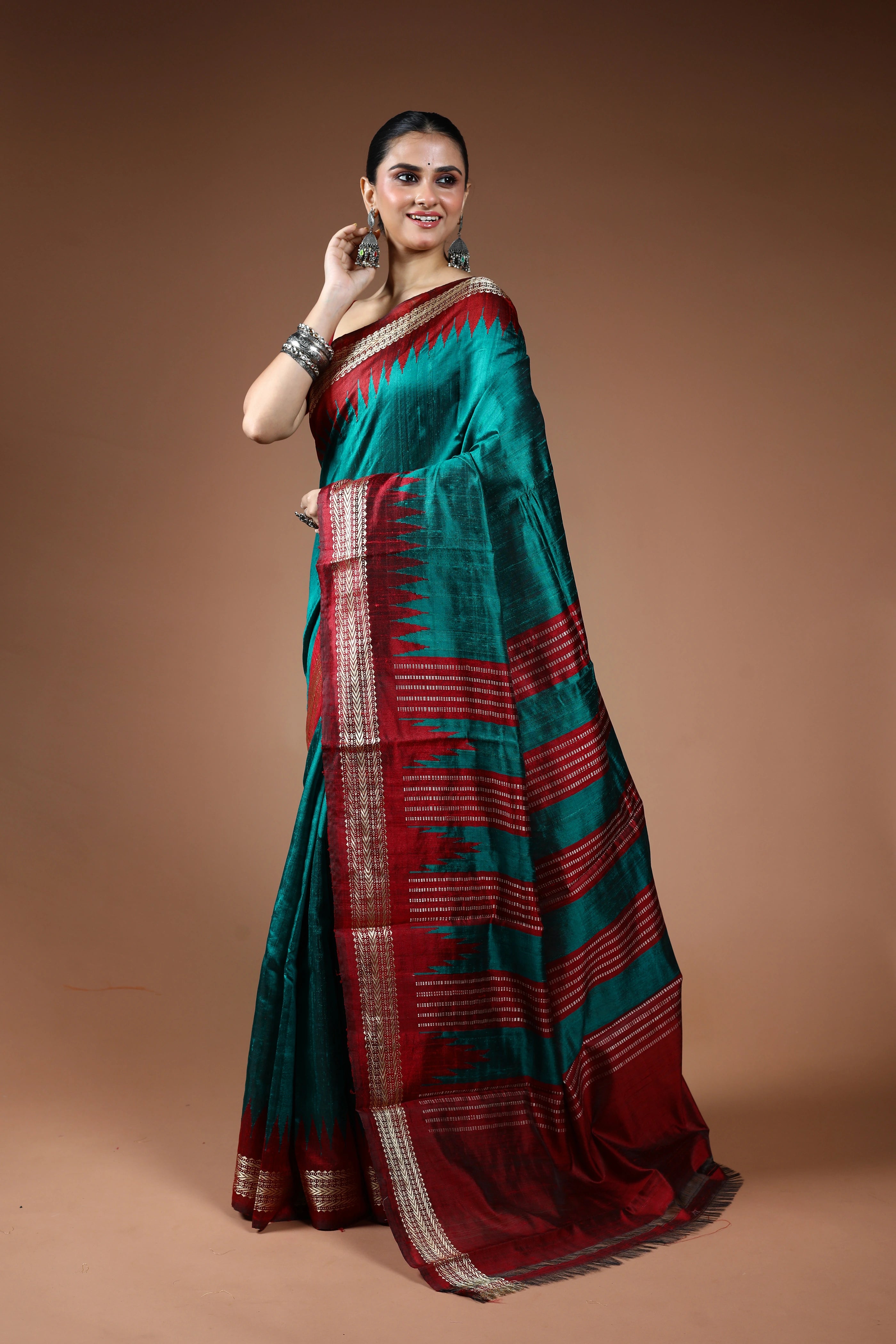 Rama Green Chattisgarh Raw Silk Saree With Blouse Piece