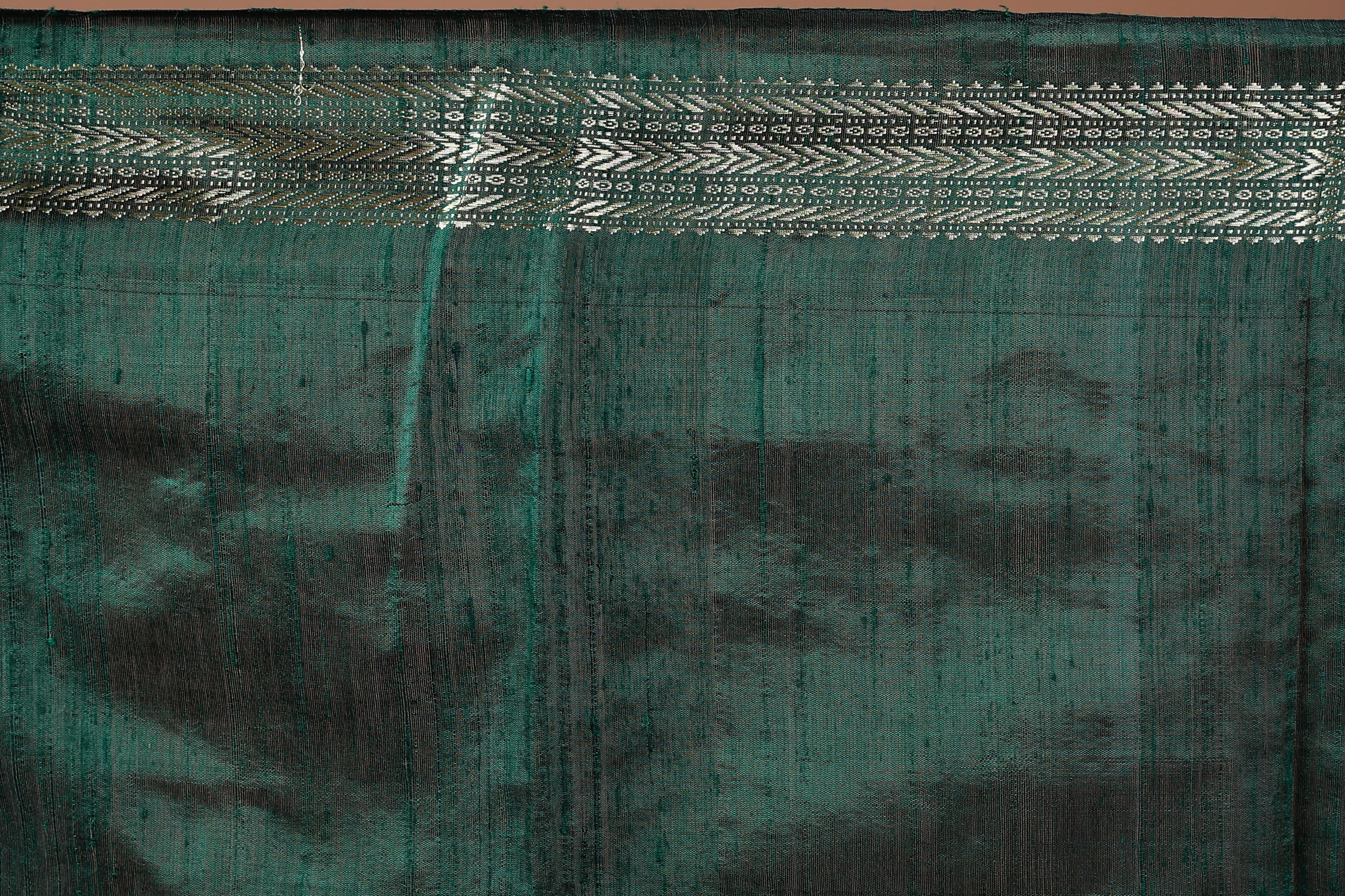 Neon Green Chattisgarh Raw Silk Saree With Blouse Piece