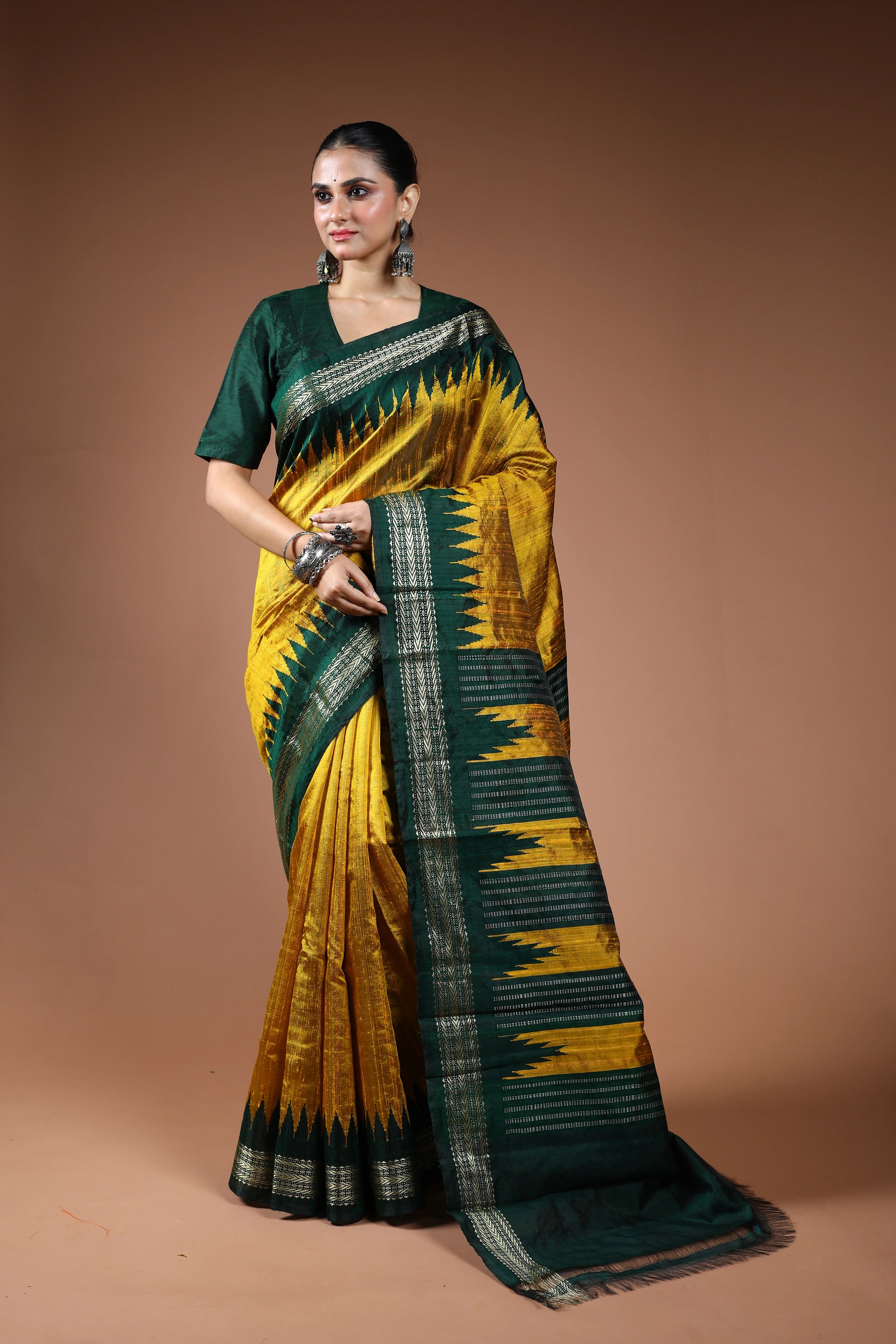 Neon Green Chattisgarh Raw Silk Saree With Blouse Piece