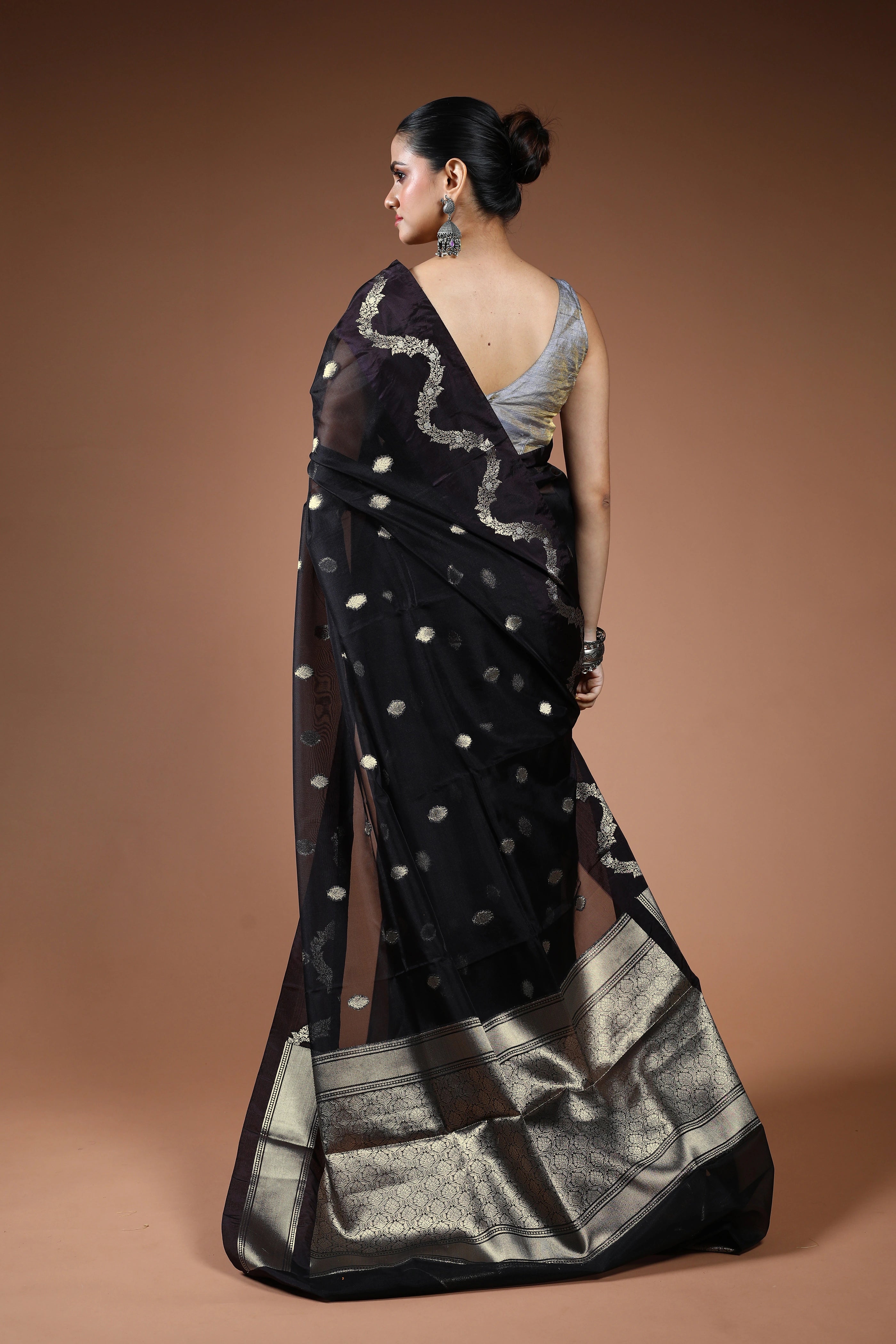 Black Semi Kora Banarasi Saree With Blouse Piece