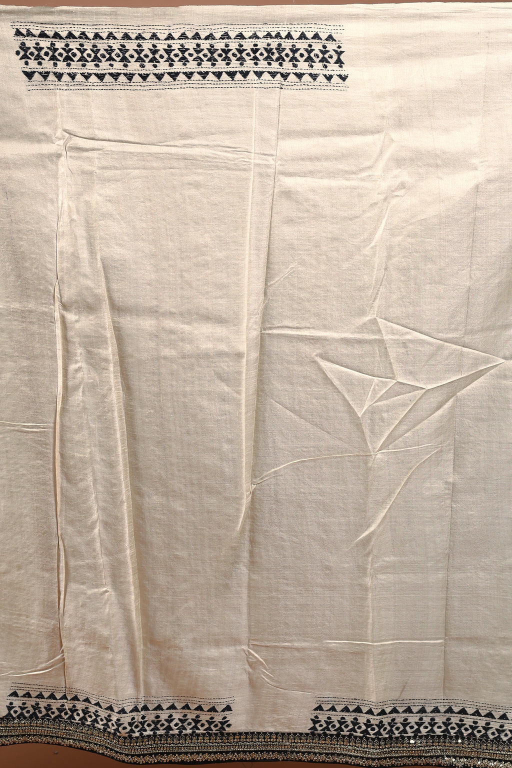 Offwhite Worli Kantha With Desginer Border Saree With Blouse Piece
