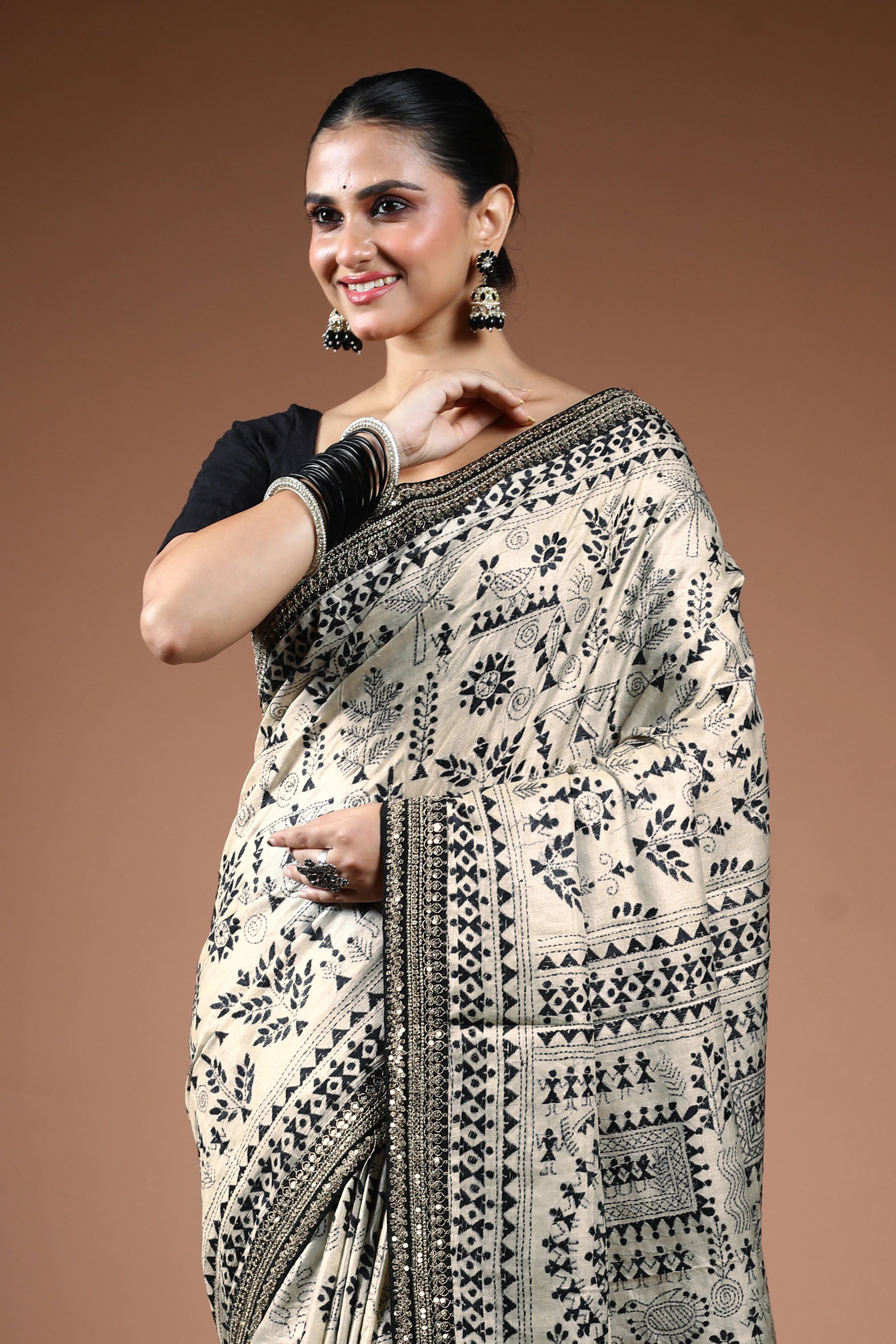 Offwhite Worli Kantha With Desginer Border Saree With Blouse Piece