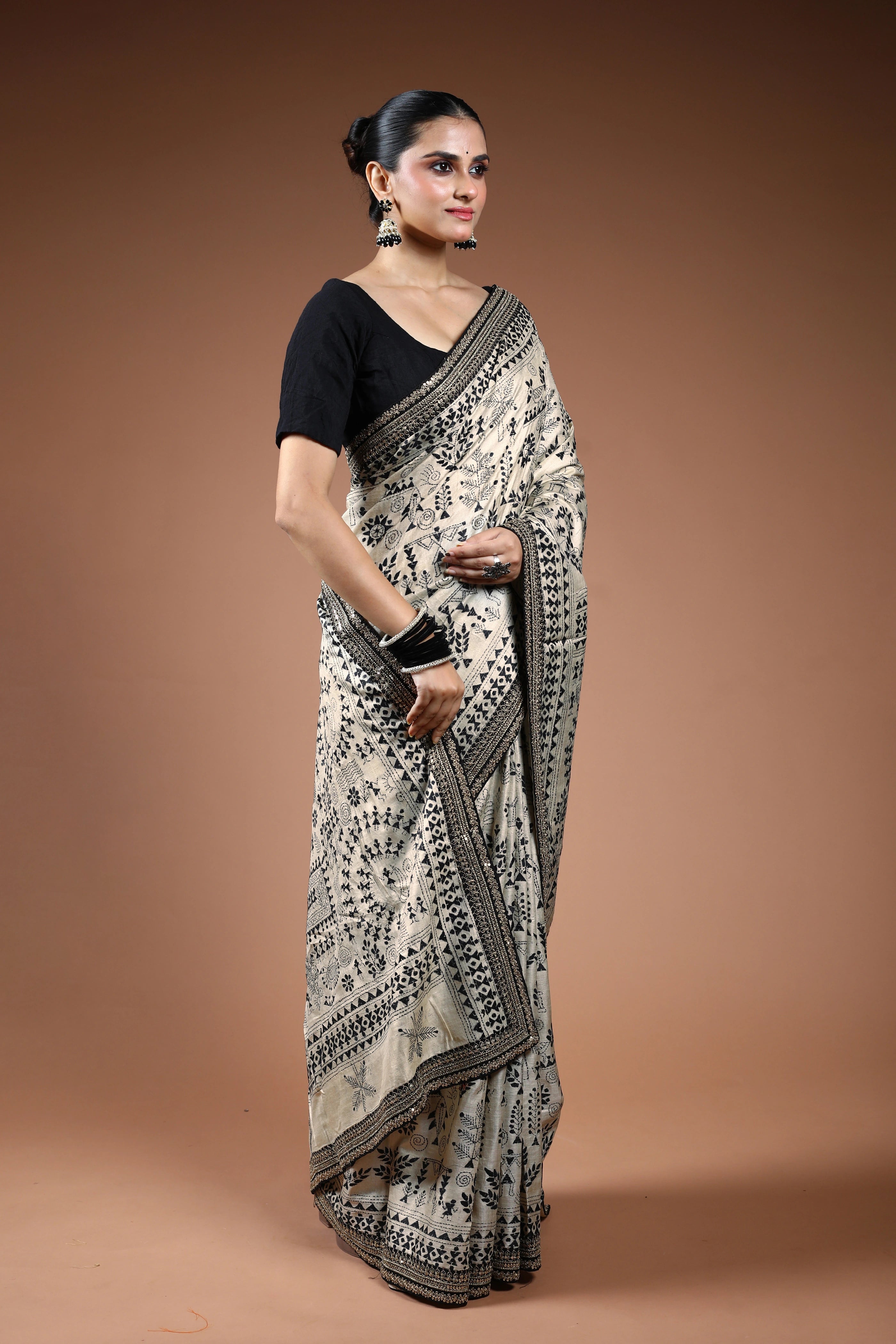 Offwhite Worli Kantha With Desginer Border Saree With Blouse Piece