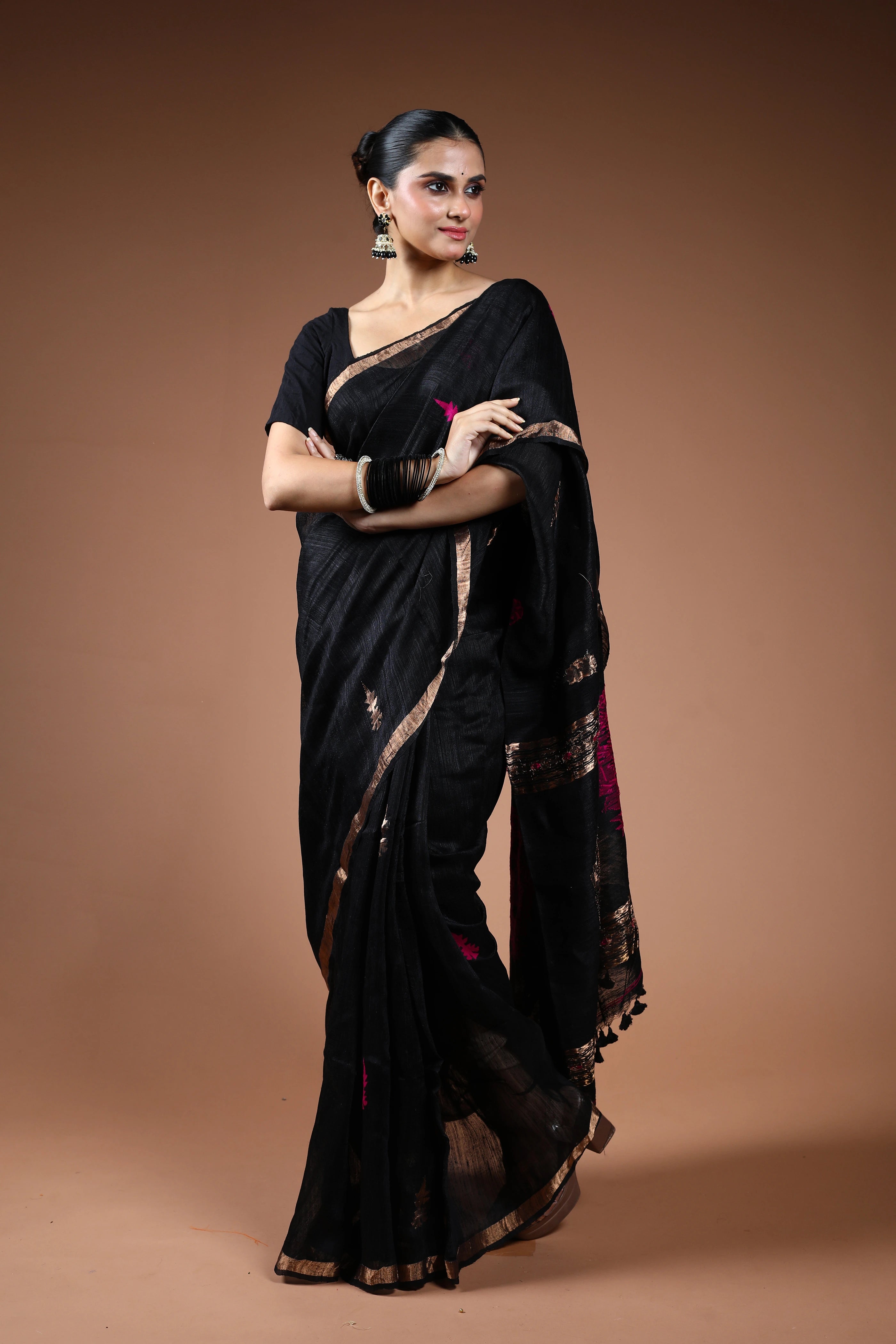 Black Matka Silk Saree With Blouse Piece