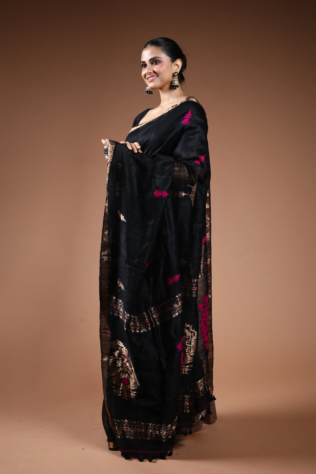 Black Matka Silk Saree With Blouse Piece