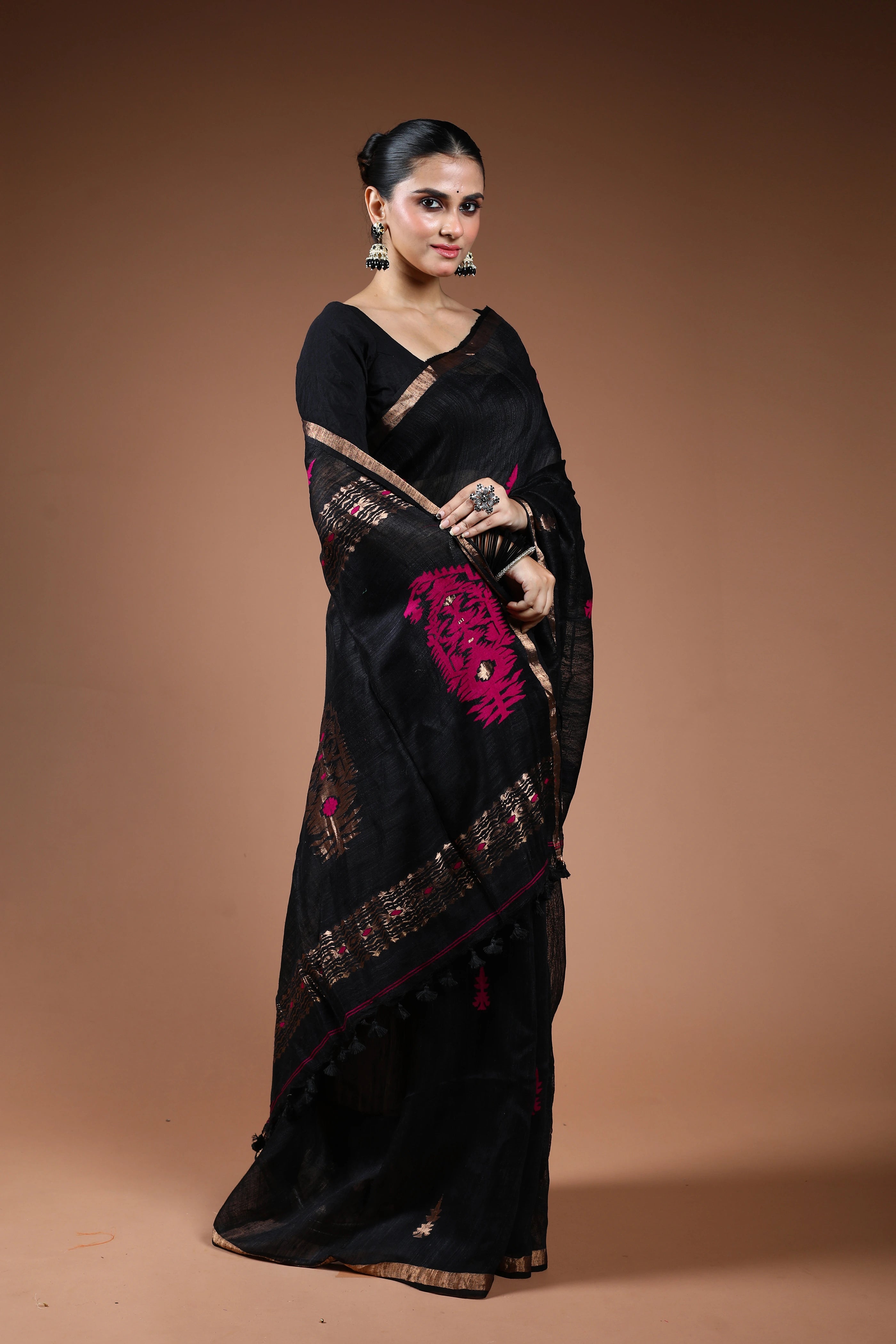 Black Matka Silk Saree With Blouse Piece