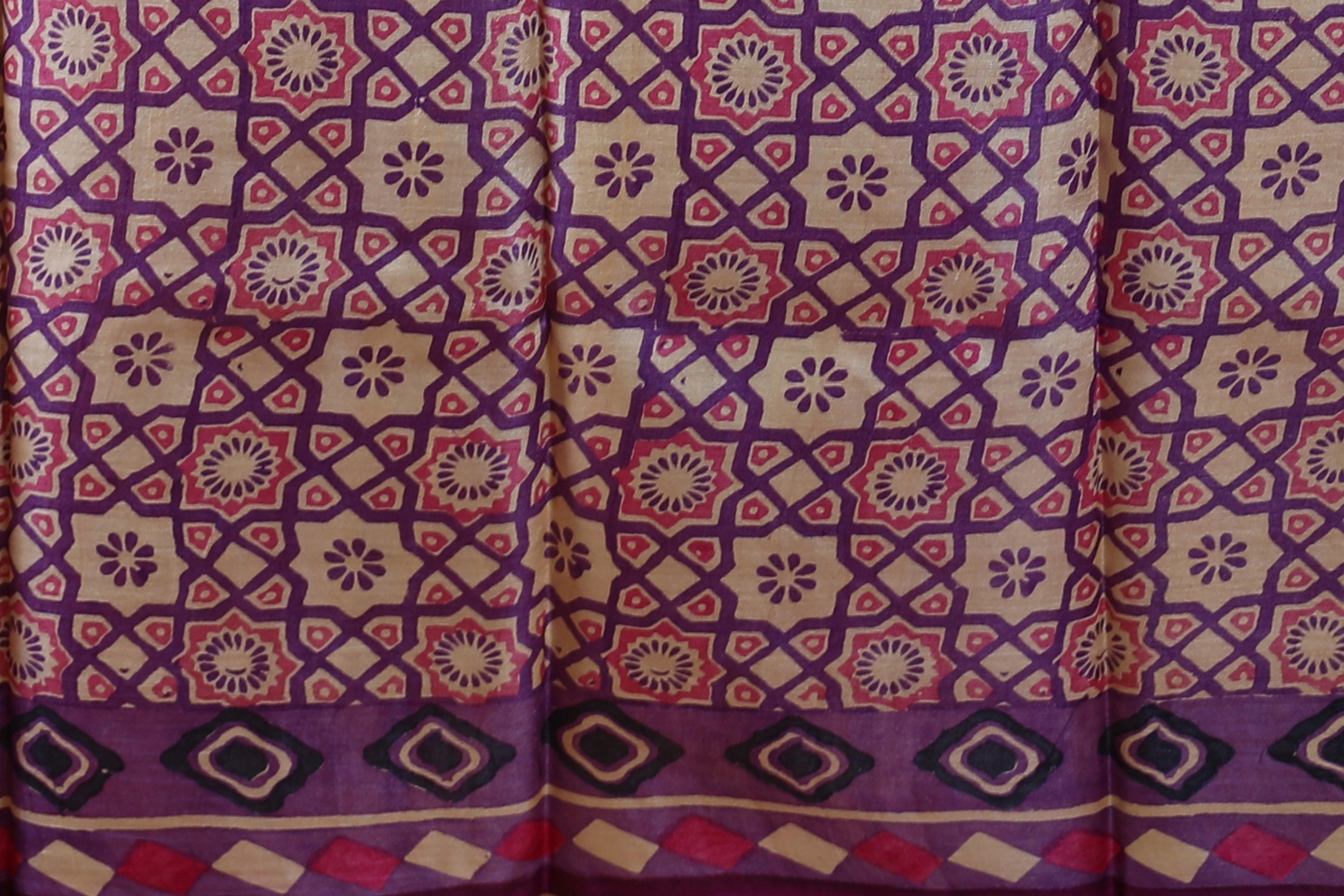 Purple Offwhite Tussar Printed Saree With Blouse Piece