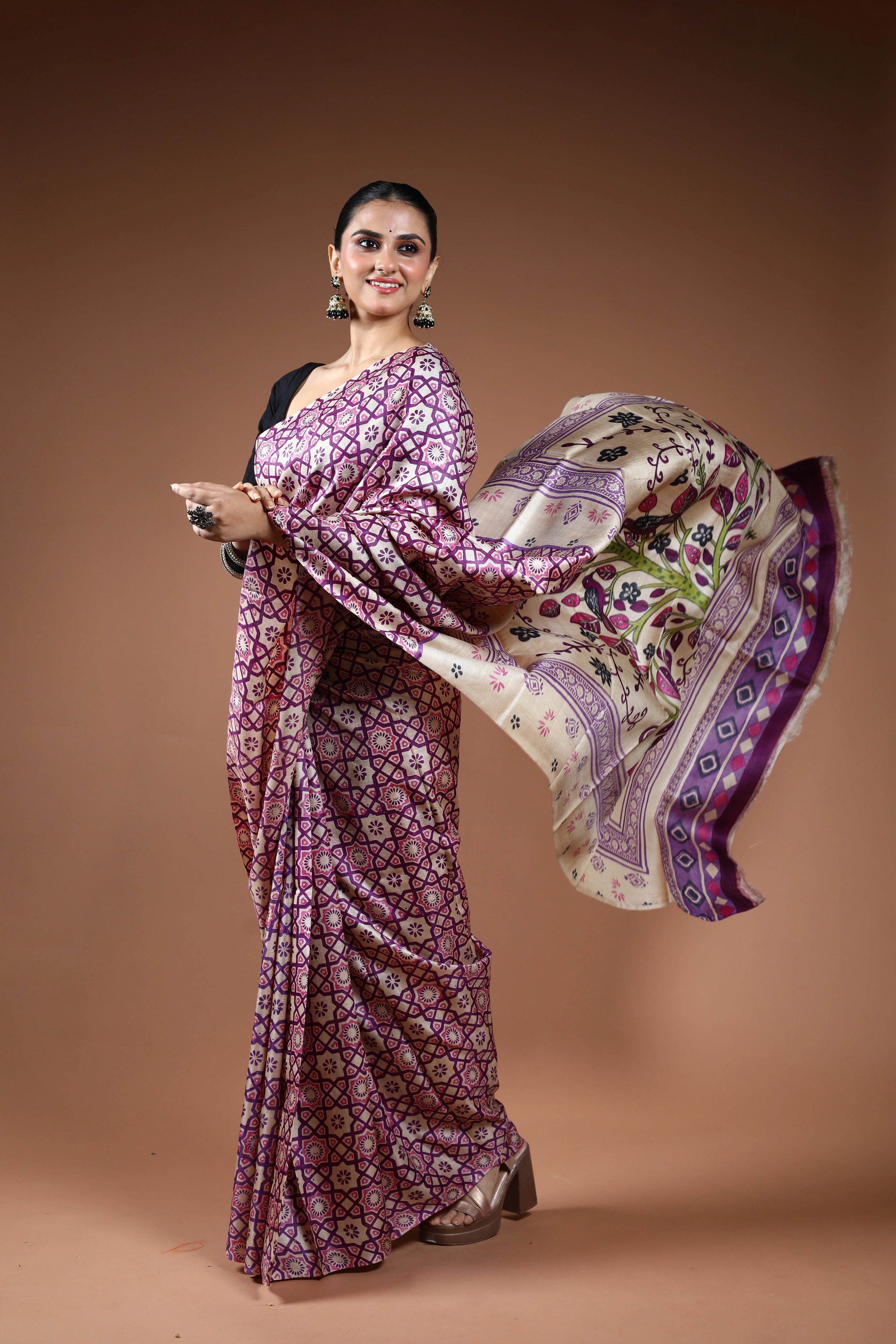 Purple Offwhite Tussar Printed Saree With Blouse Piece