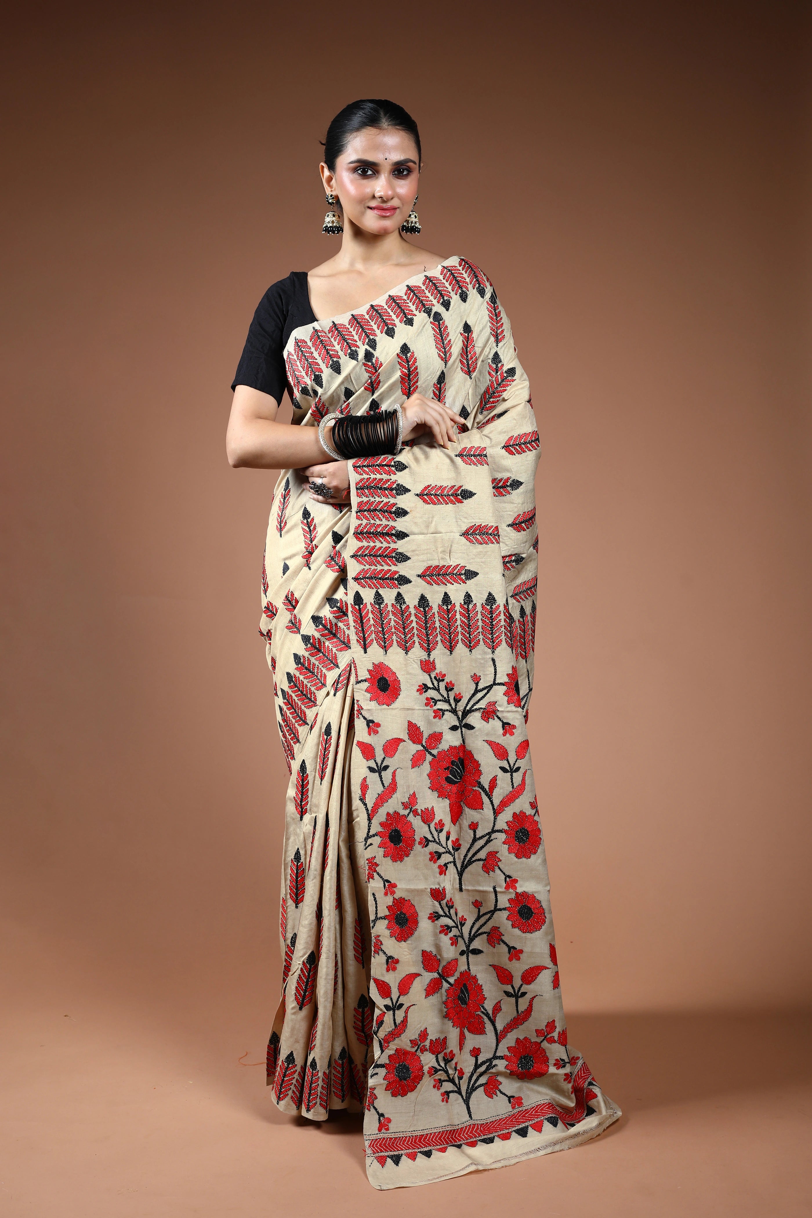 Offwhite Tussar Kantha Saree With Blouse Piece