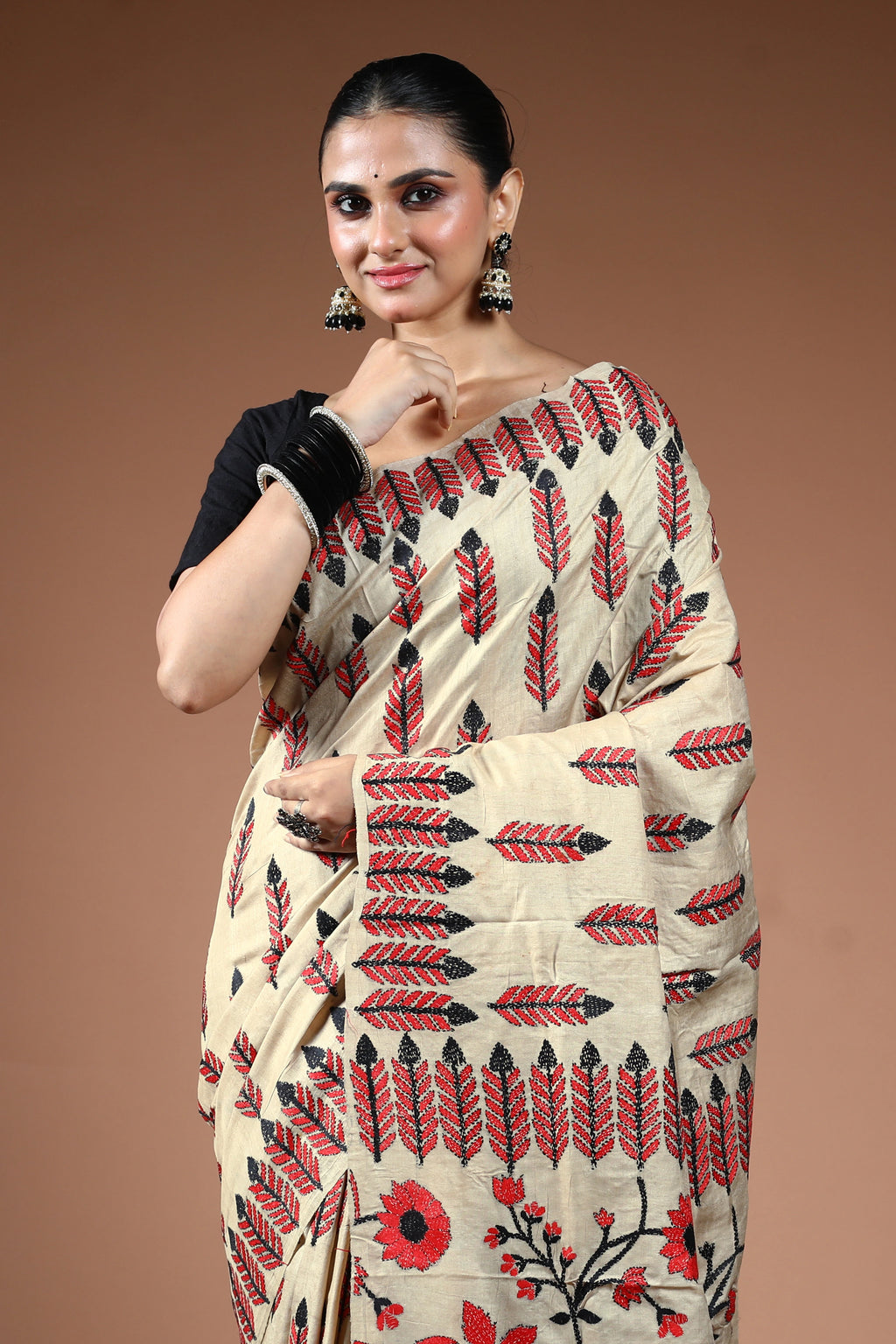 Offwhite Tussar Kantha Saree With Blouse Piece