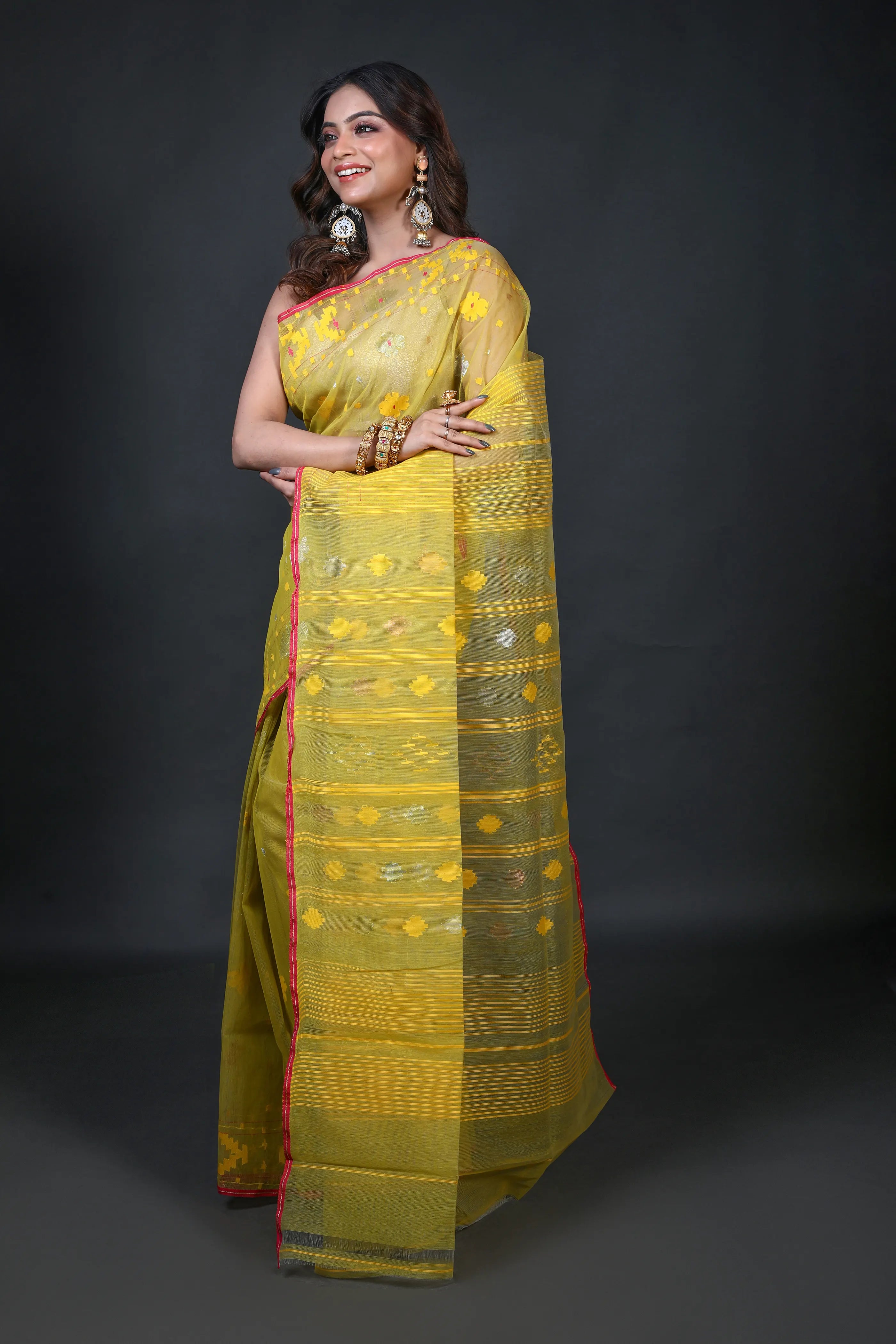 Greenish Yellow Dhakai Jamdani Saree With Blouse Piece