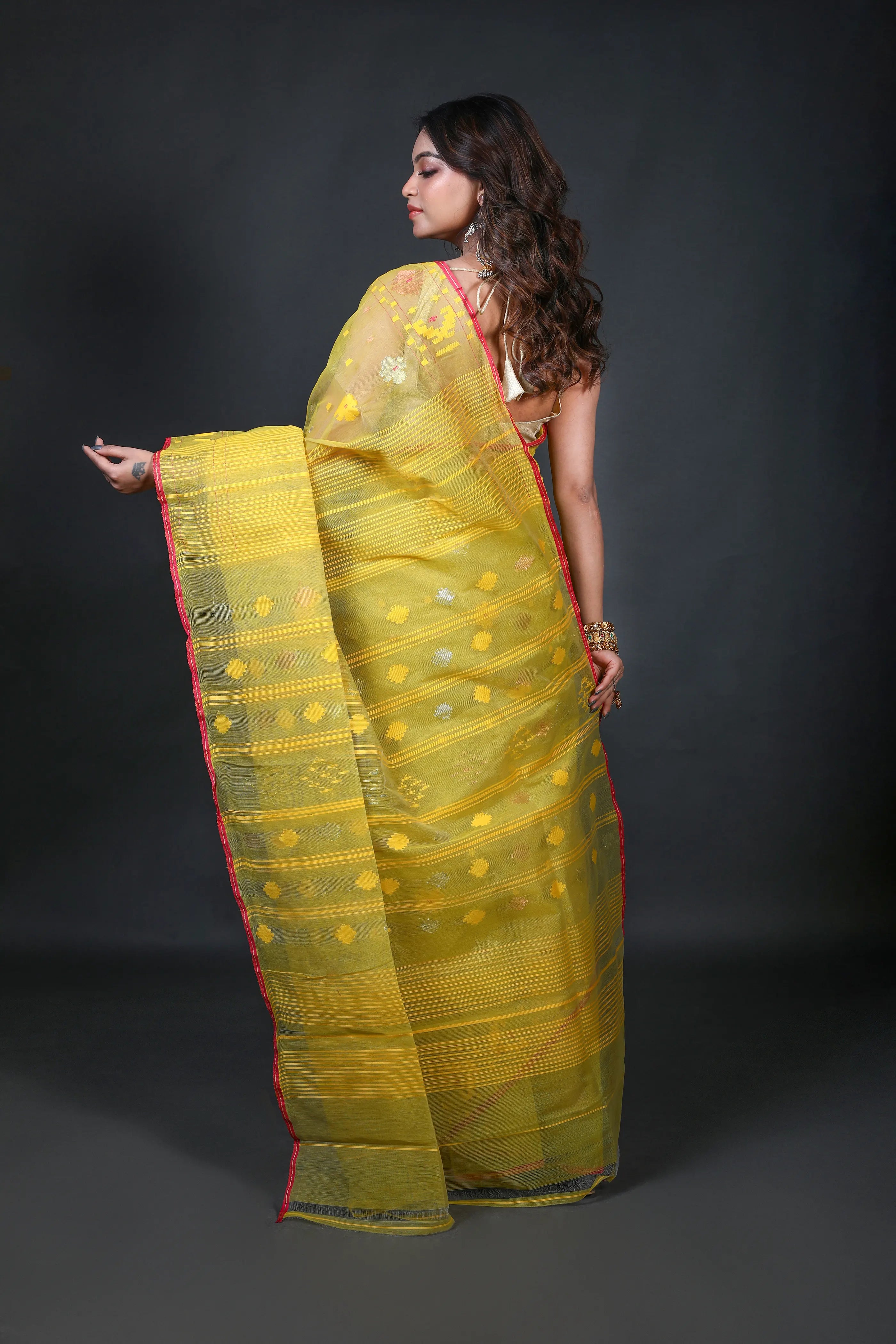 Greenish Yellow Dhakai Jamdani Saree With Blouse Piece