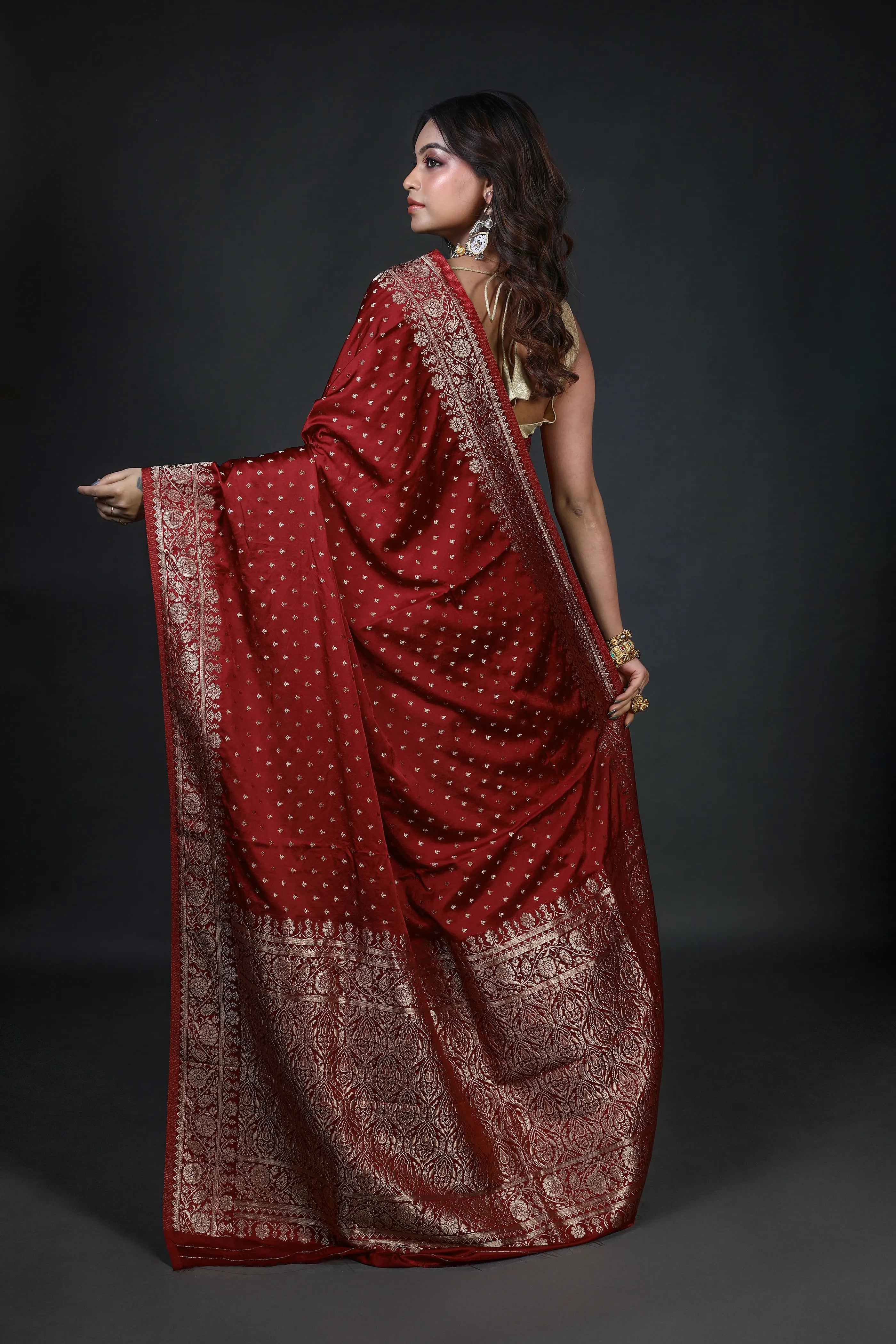 Maroon Blended Crepe Banarasi Saree With Blouse Piece