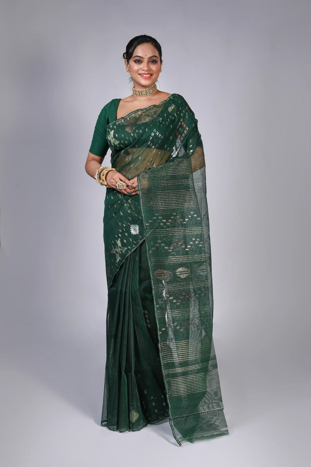 Green Dhakai Jamdani Saree With Blouse Piece