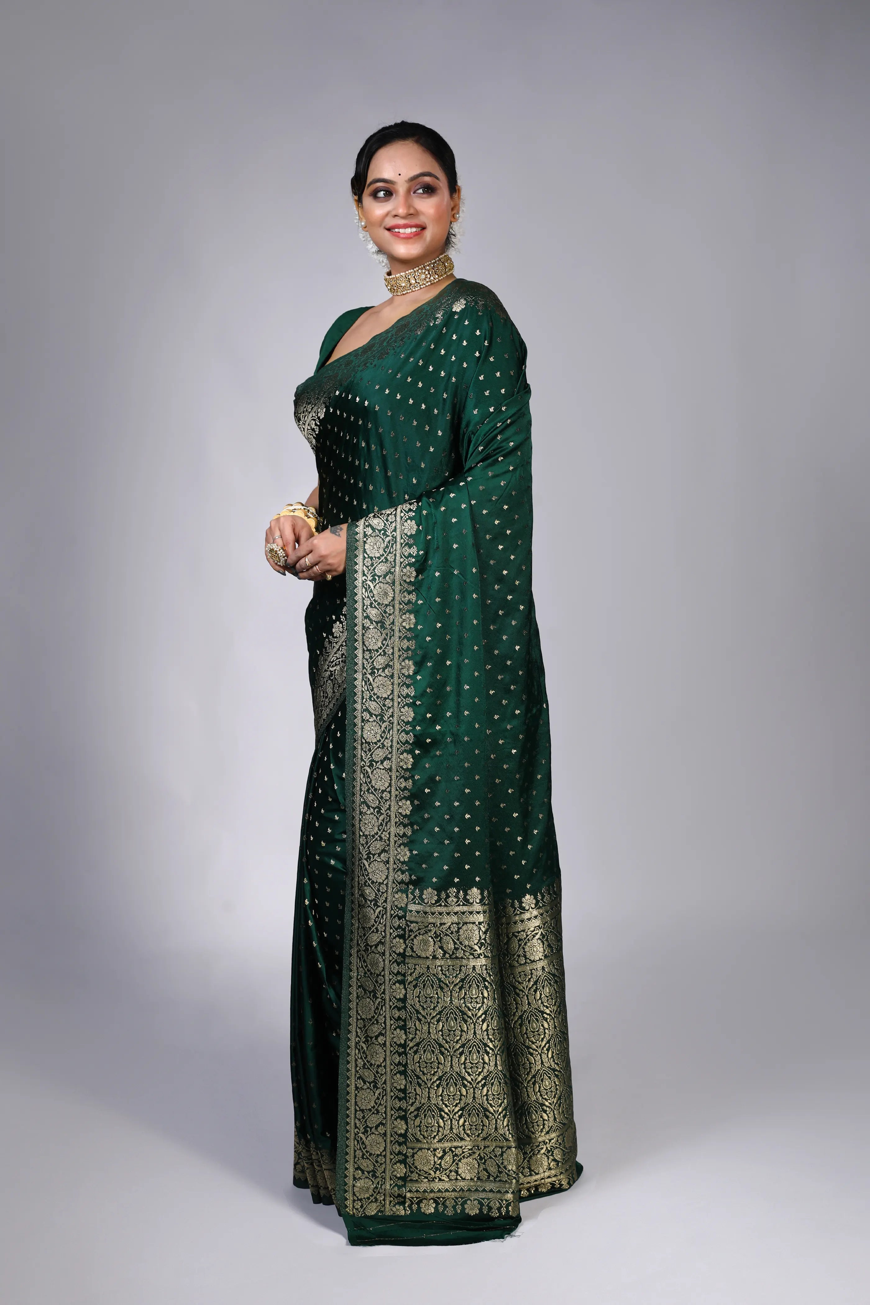 Bottle Green Blended Crepe Banarasi Saree With Blouse Piece