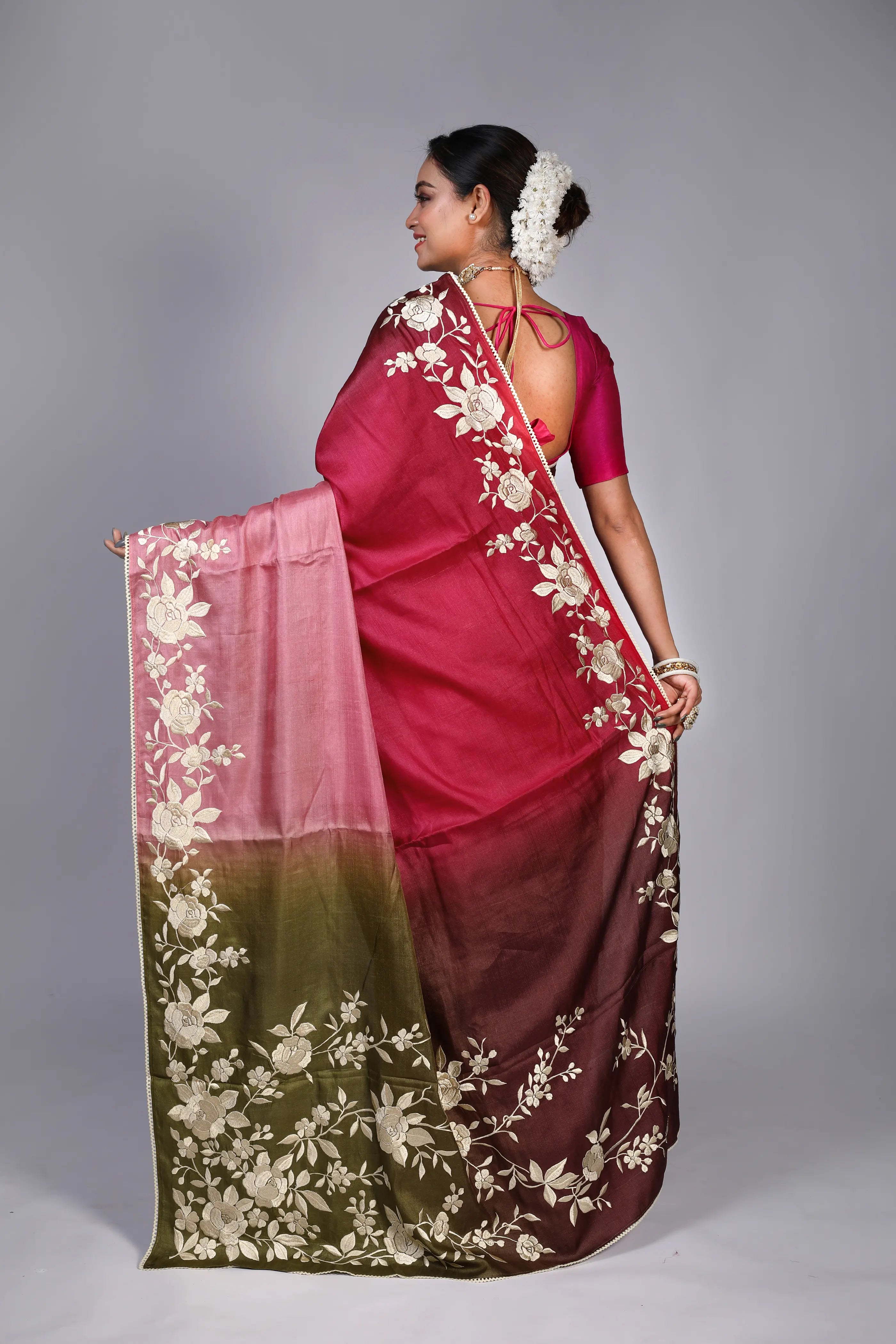 Magenda Shaded Tussar Saree With Blouse Piece