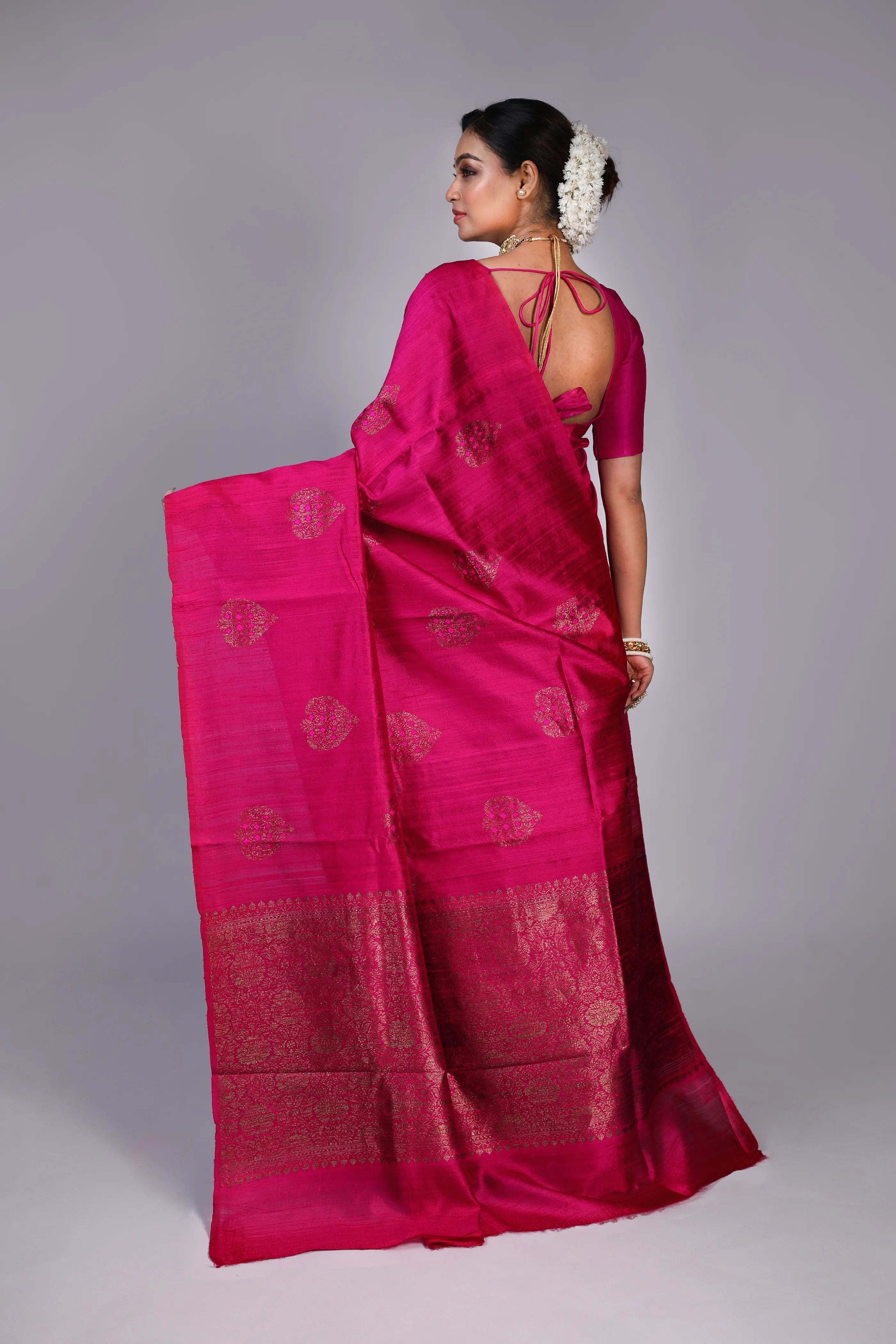 Rani Raw Silk Banarasi Saree With Blouse Piece