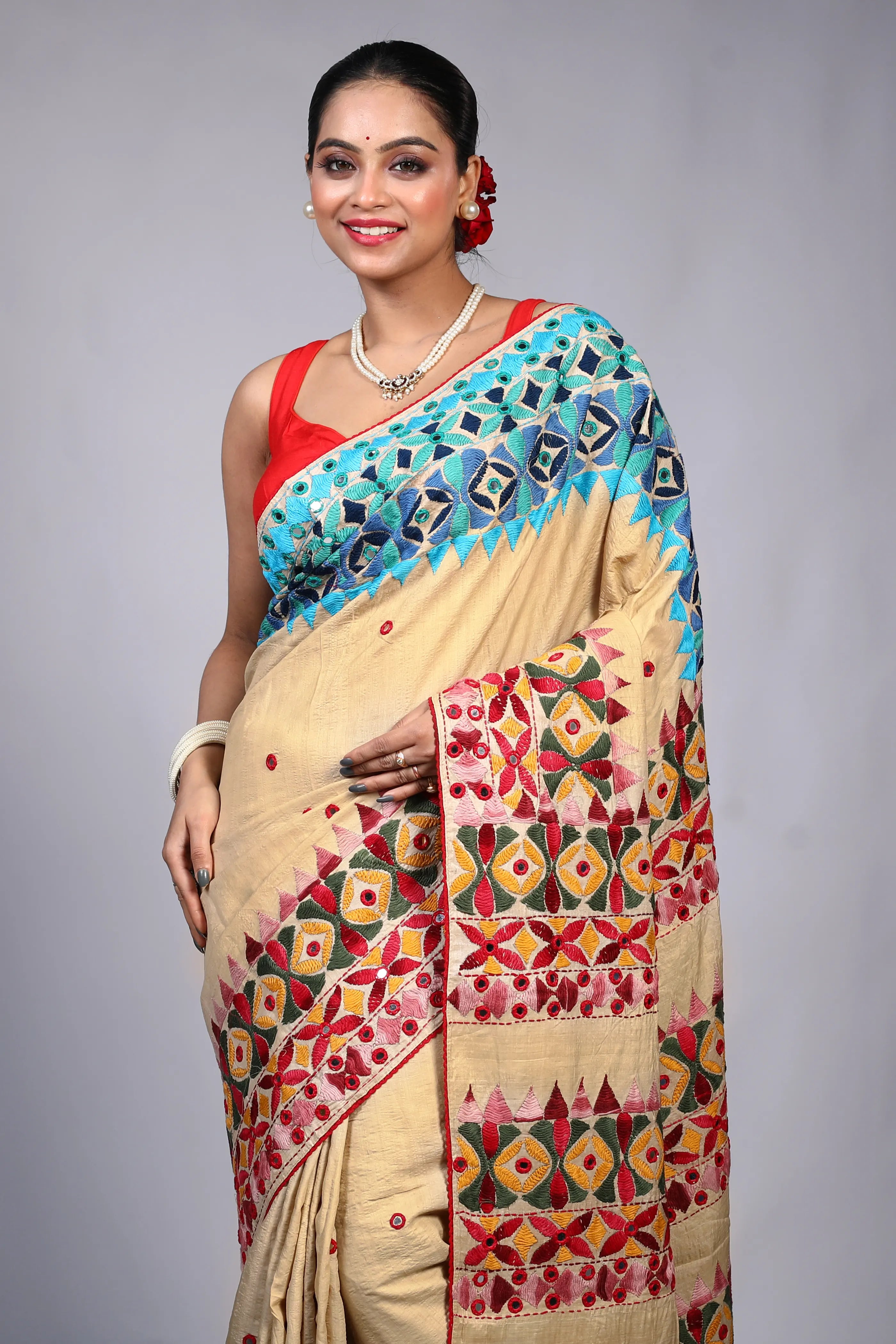 Beige Tussar Kathiyawadi Saree With Blouse Piece