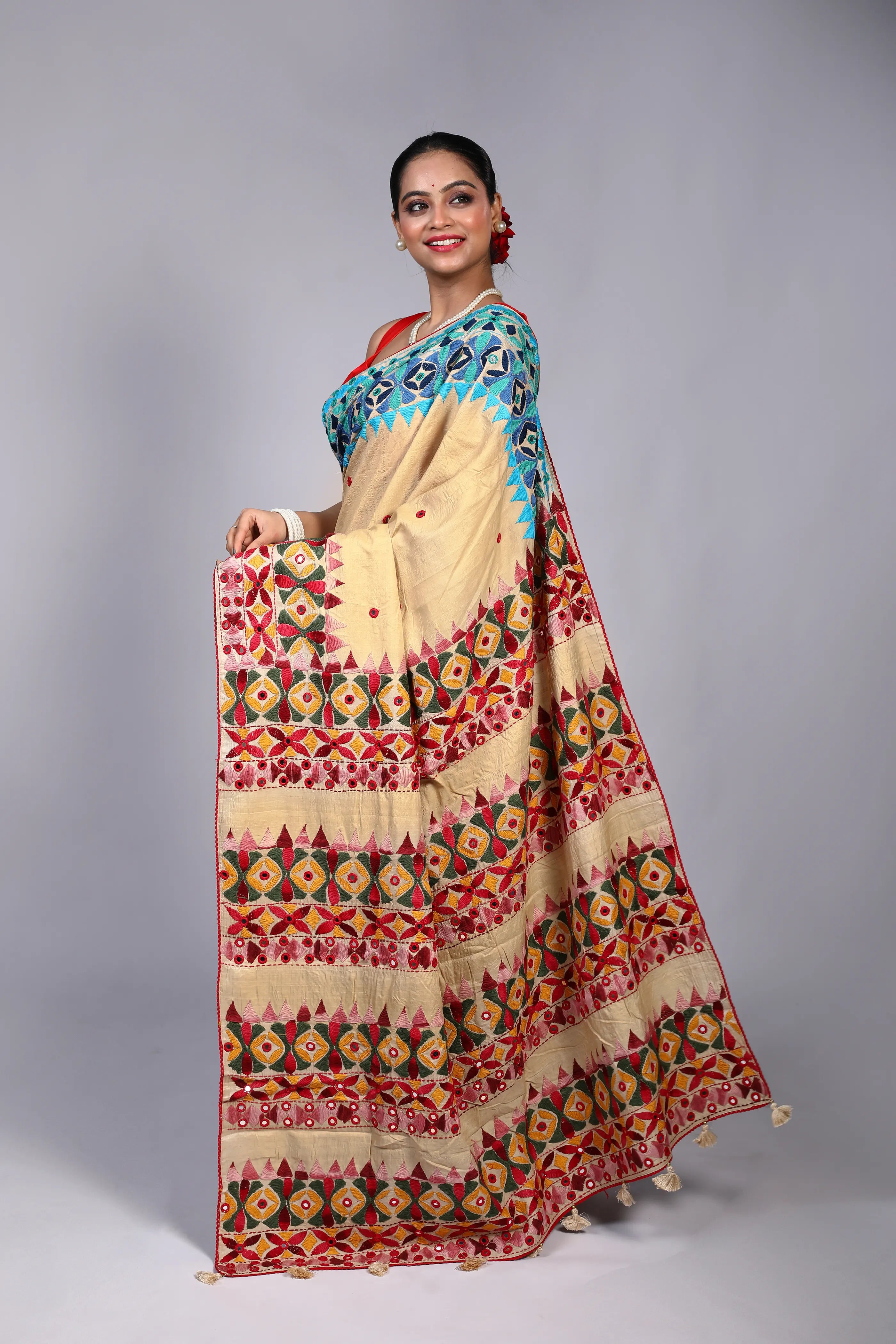 Beige Tussar Kathiyawadi Saree With Blouse Piece