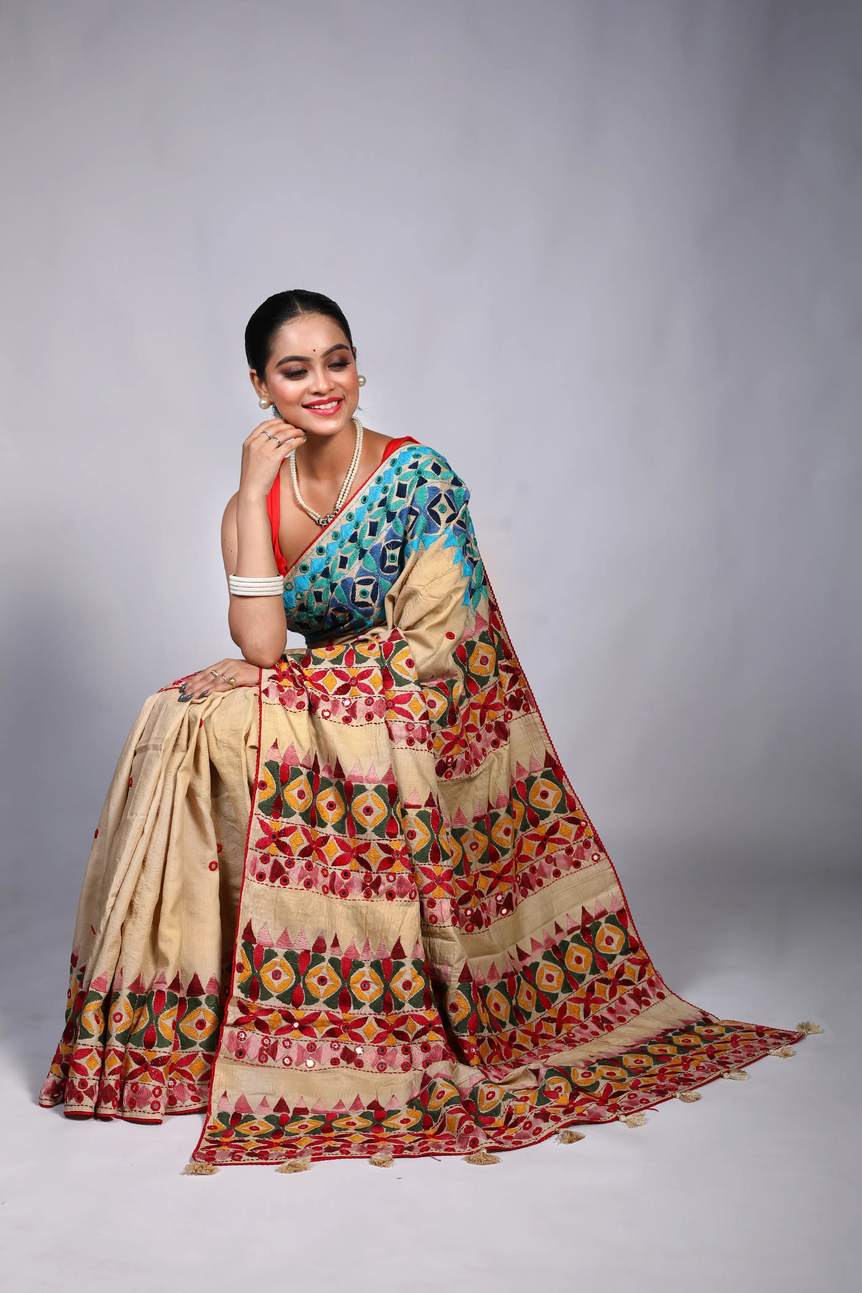 Beige Tussar Kathiyawadi Saree With Blouse Piece