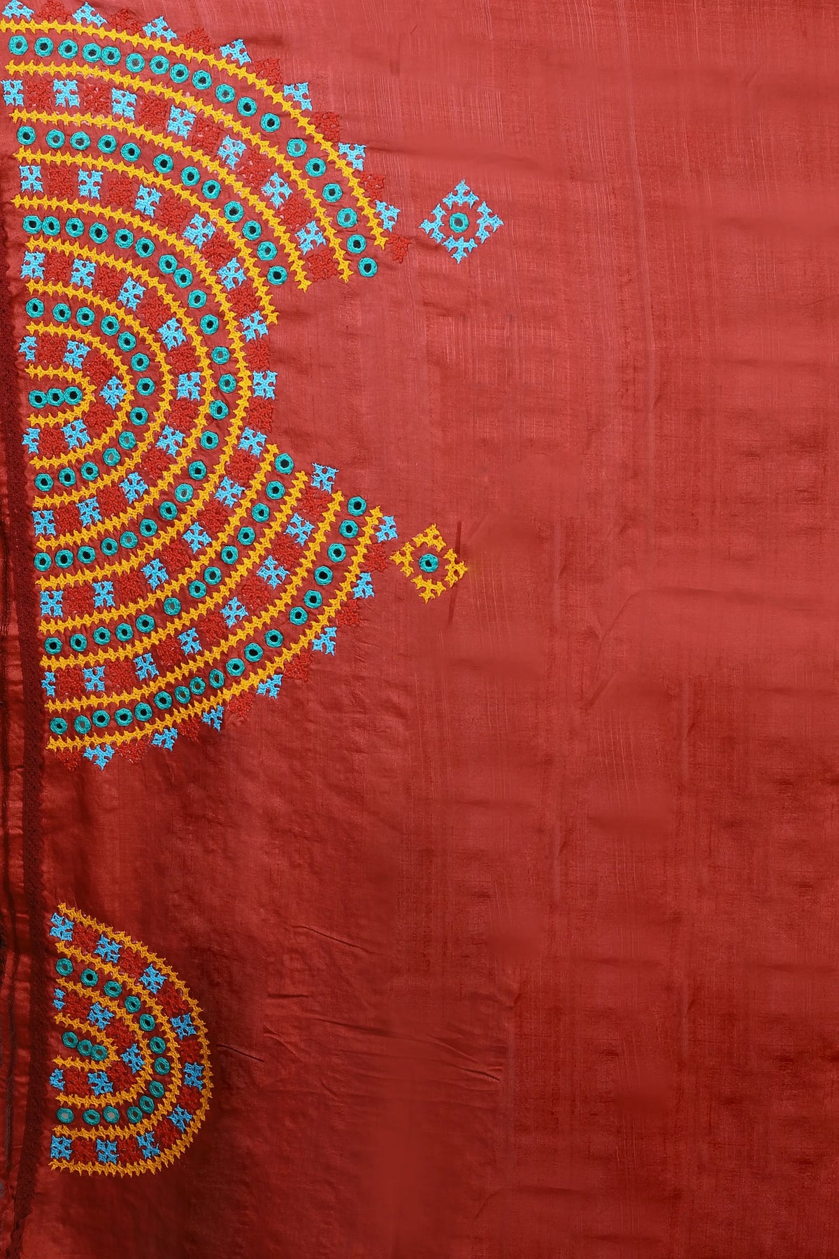 Red Tussar Gujarati Saree With Blouse Piece