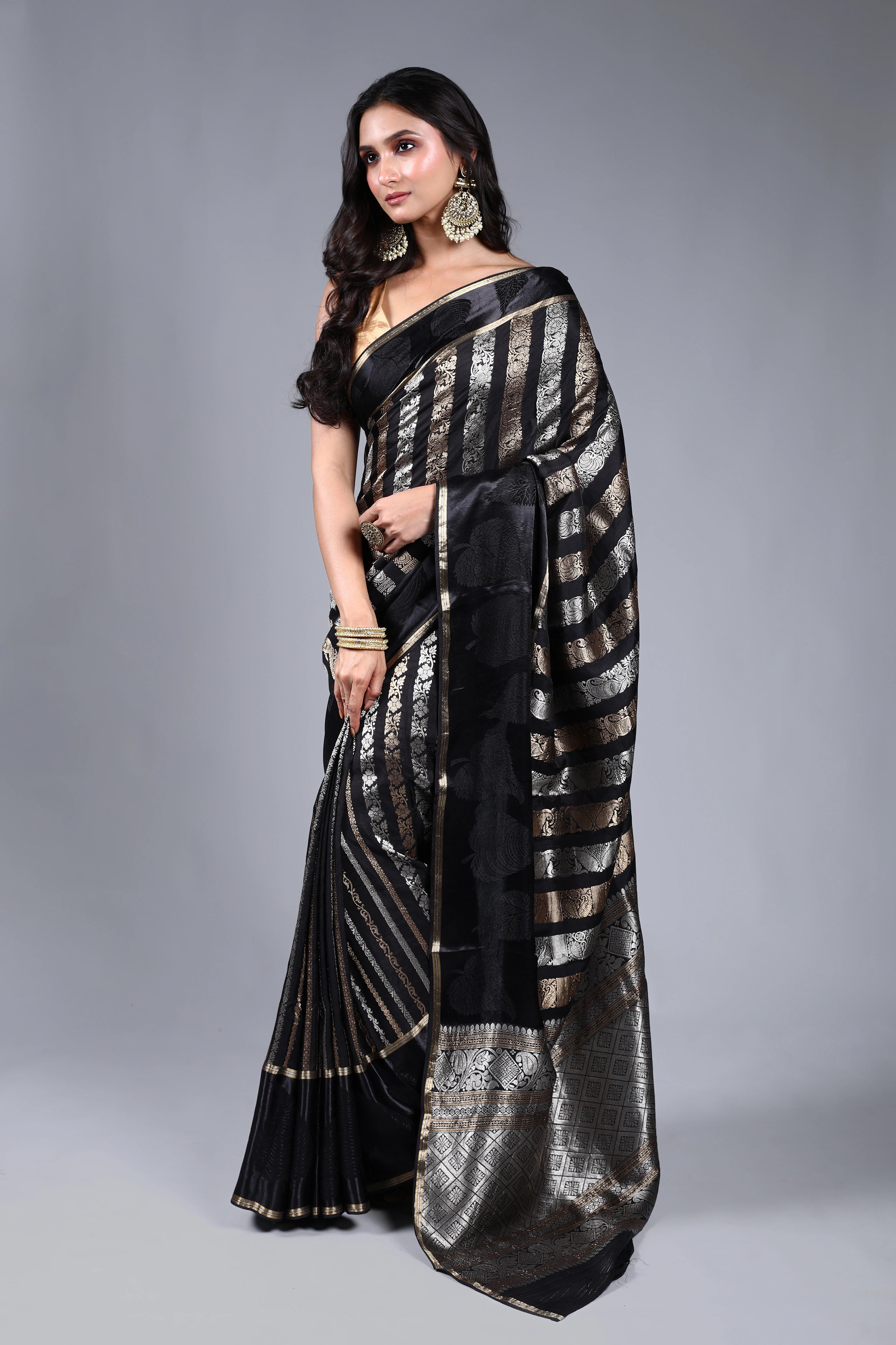 Black Semi Mashru Saree With Blouse Piece