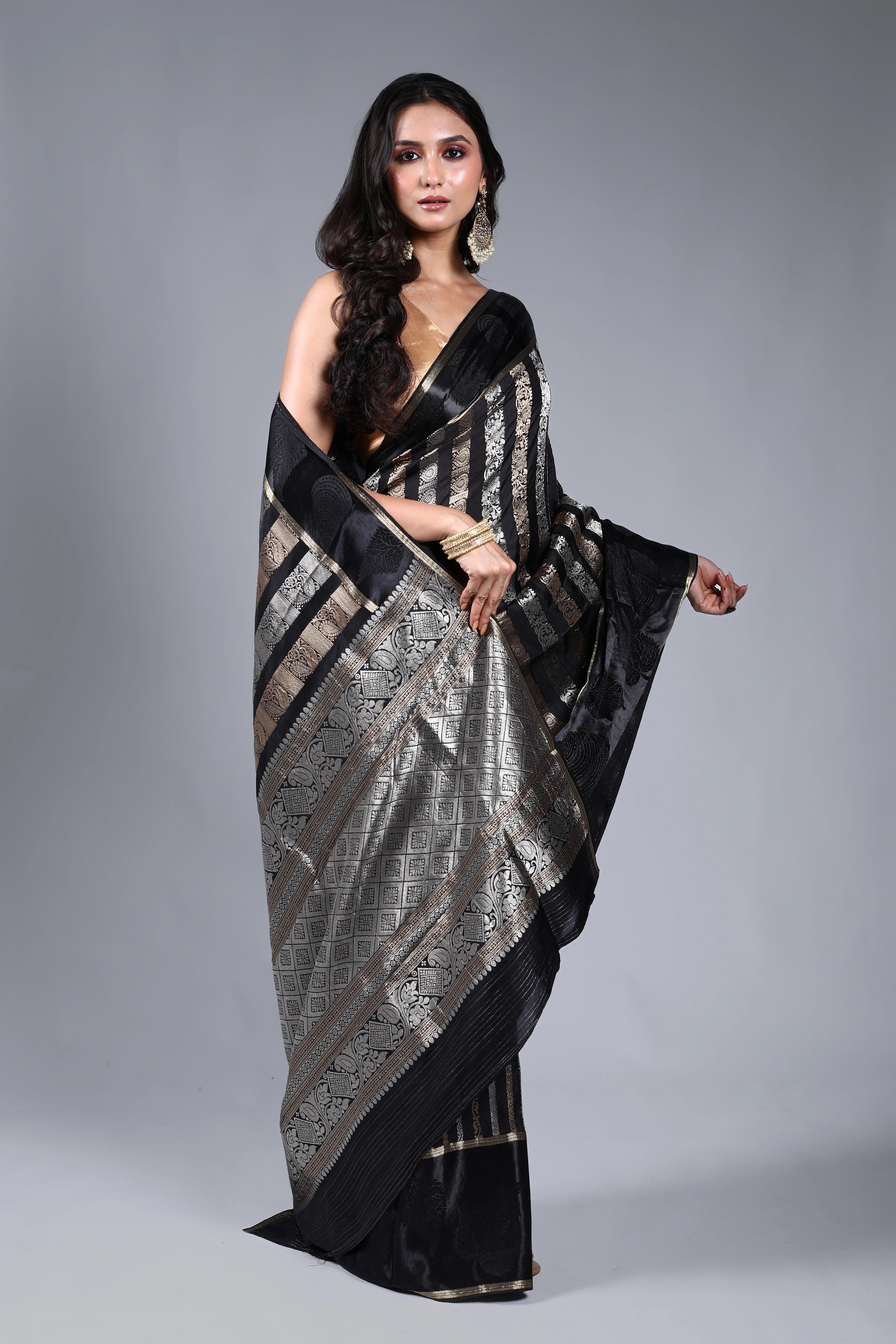 Black Semi Mashru Saree With Blouse Piece