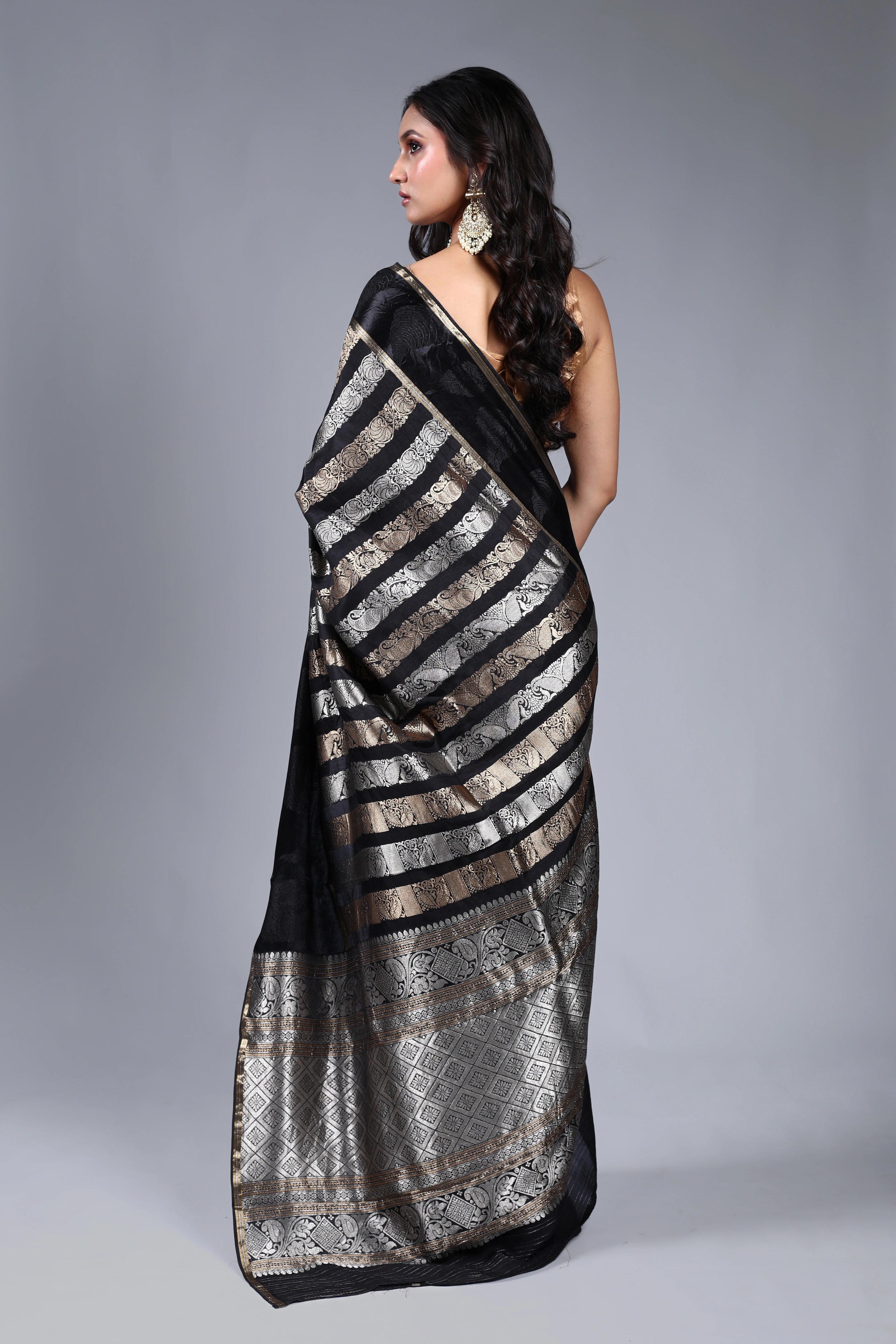 Black Semi Mashru Saree With Blouse Piece