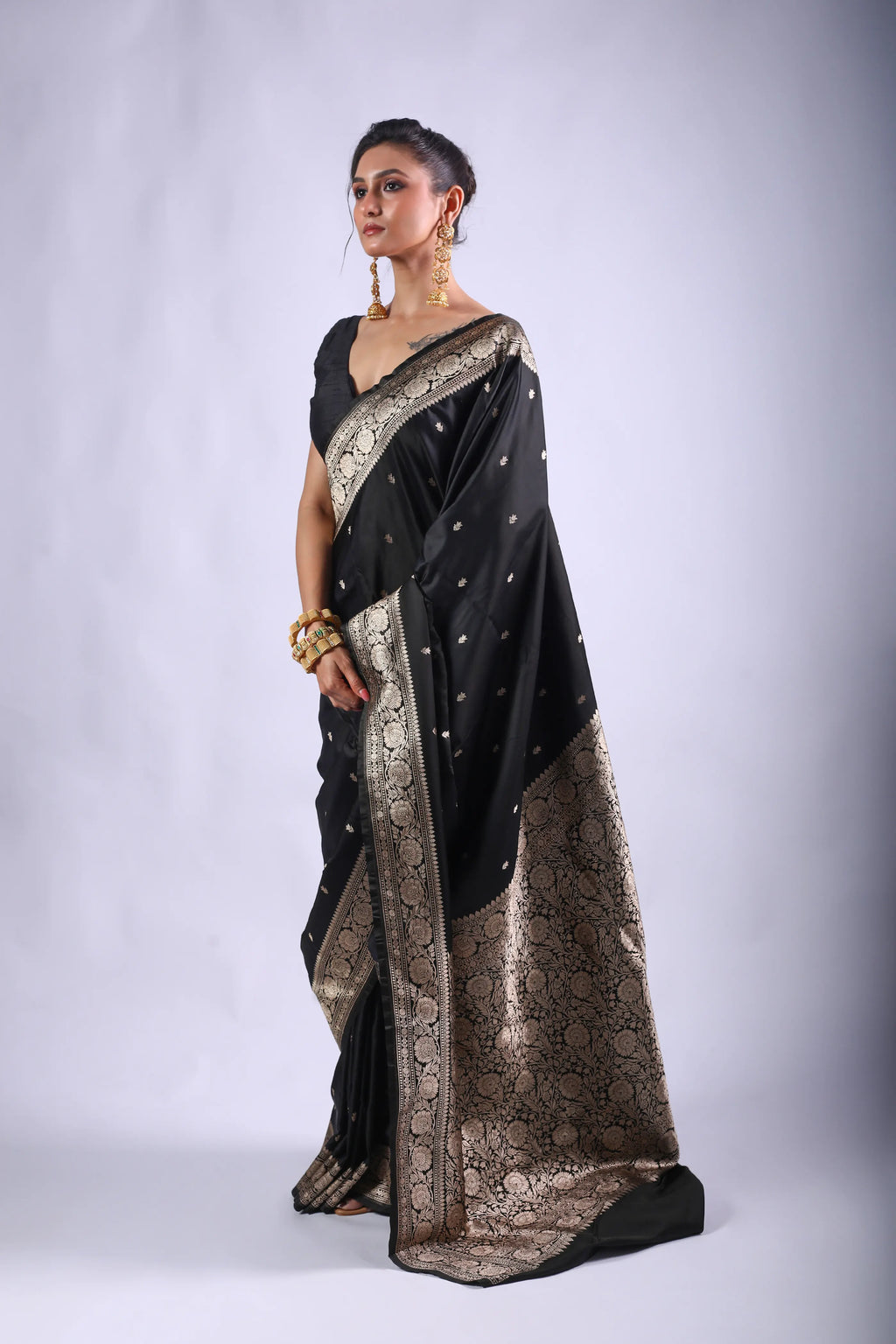 Black Semi Mashru Saree With Blouse Piece