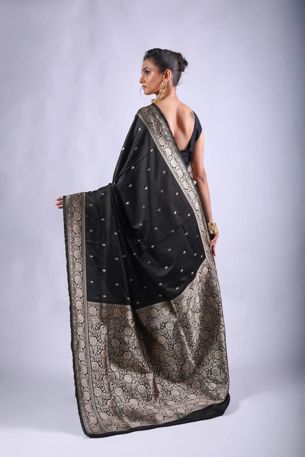 Black Semi Mashru Saree With Blouse Piece