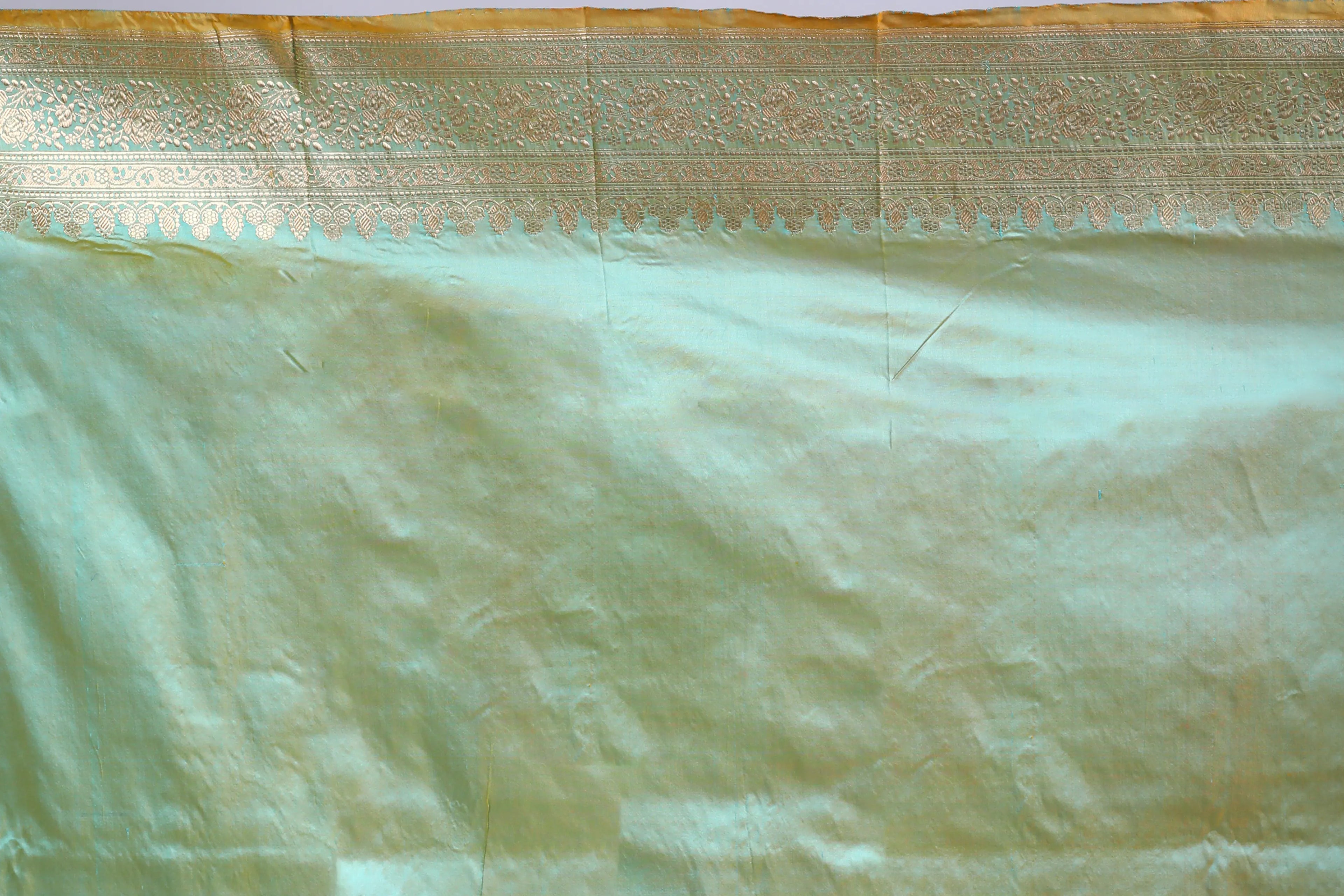 Powder Green Dual Tone Katan Banarasi Saree With Blouse Piece