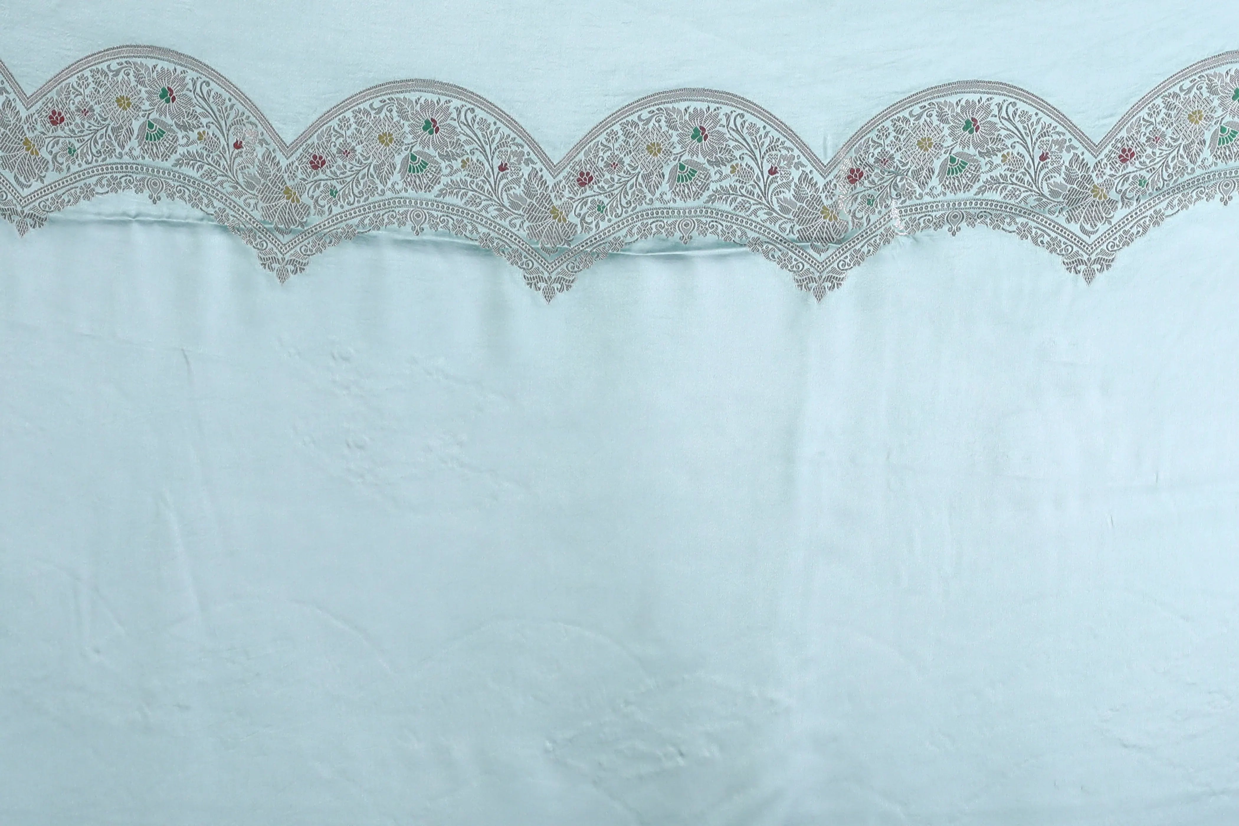 Powder Blue Blended Mashru Banarasi Saree With Blouse Piece