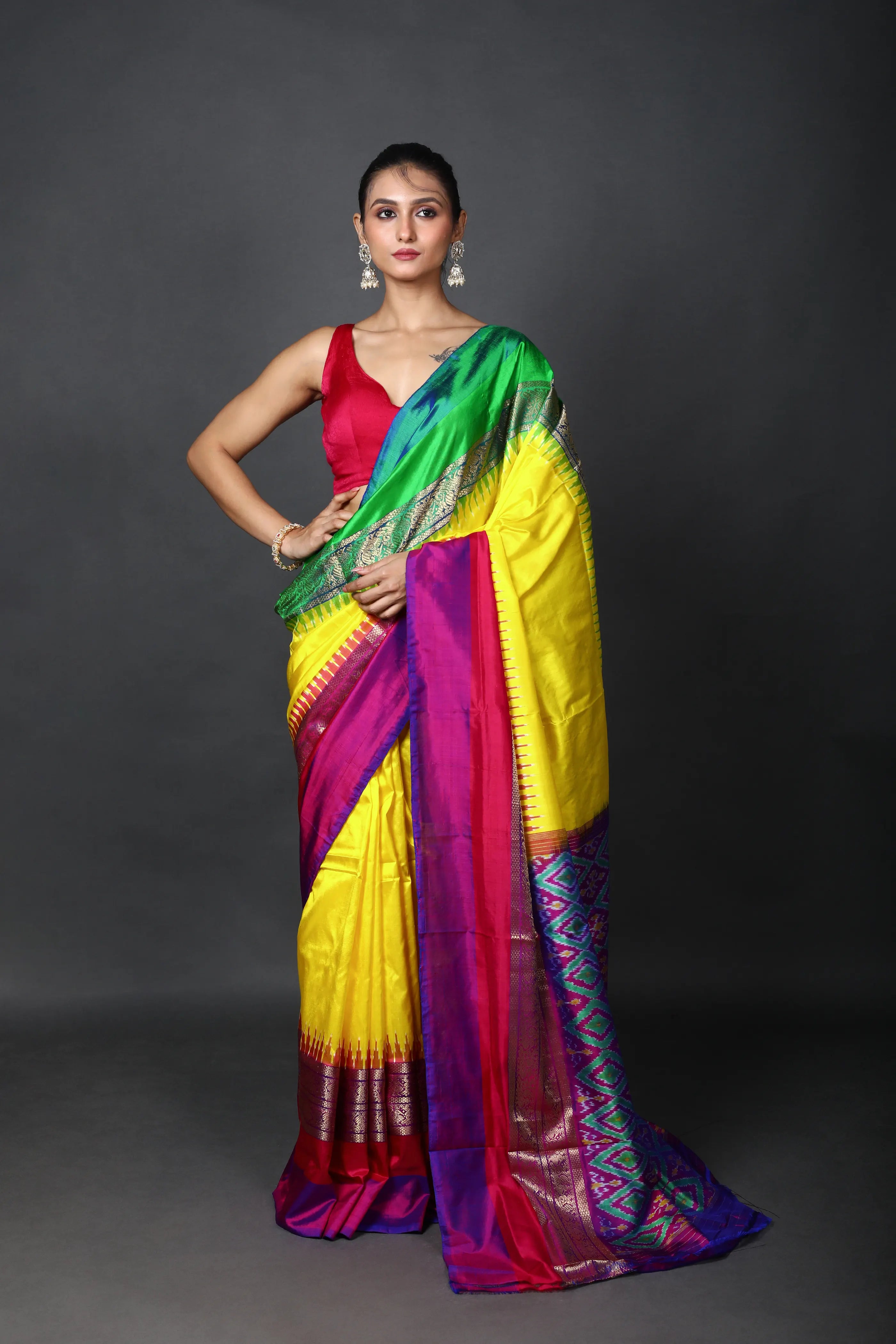 Yellow Pochampally Silk Saree With Blouse Piece