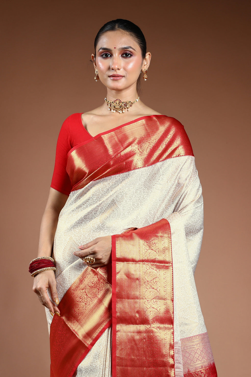 White Semi Brocade Kanjivaram Saree With Blouse Piece
