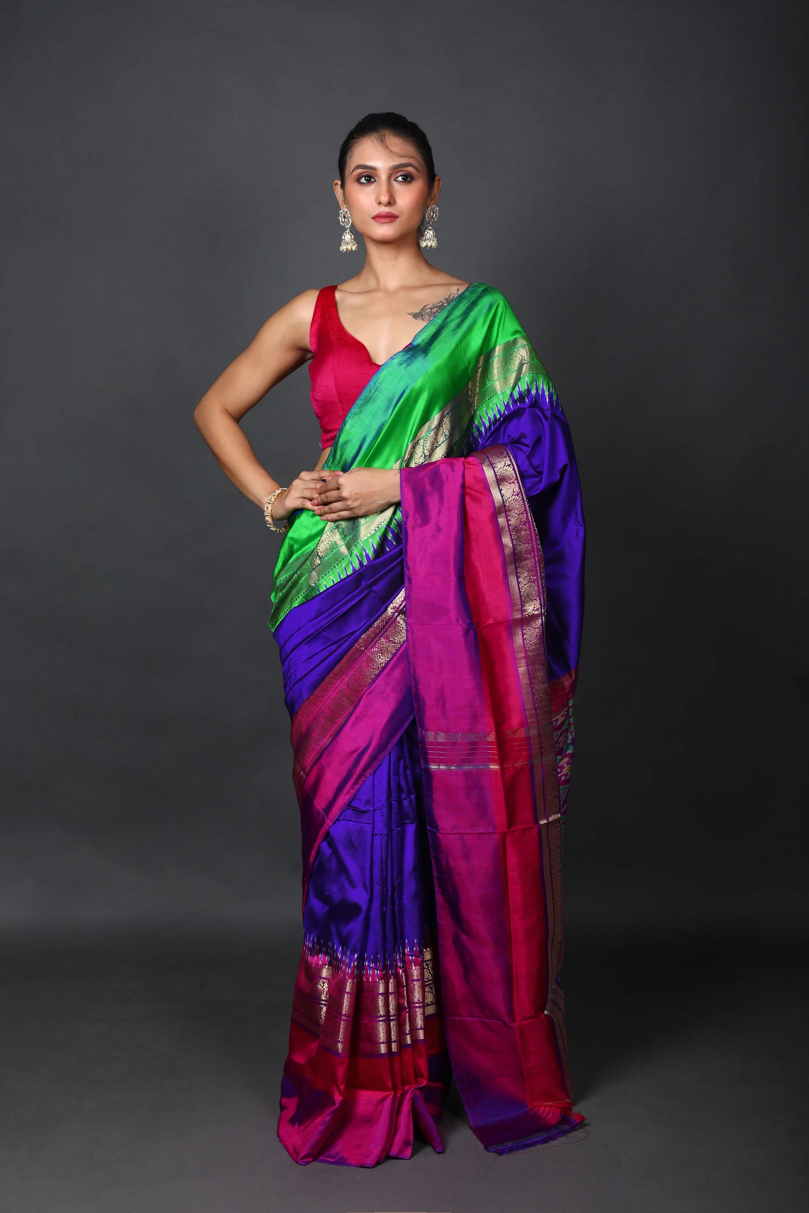 Royal Blue Pochampally Silk Saree With Blouse Piece